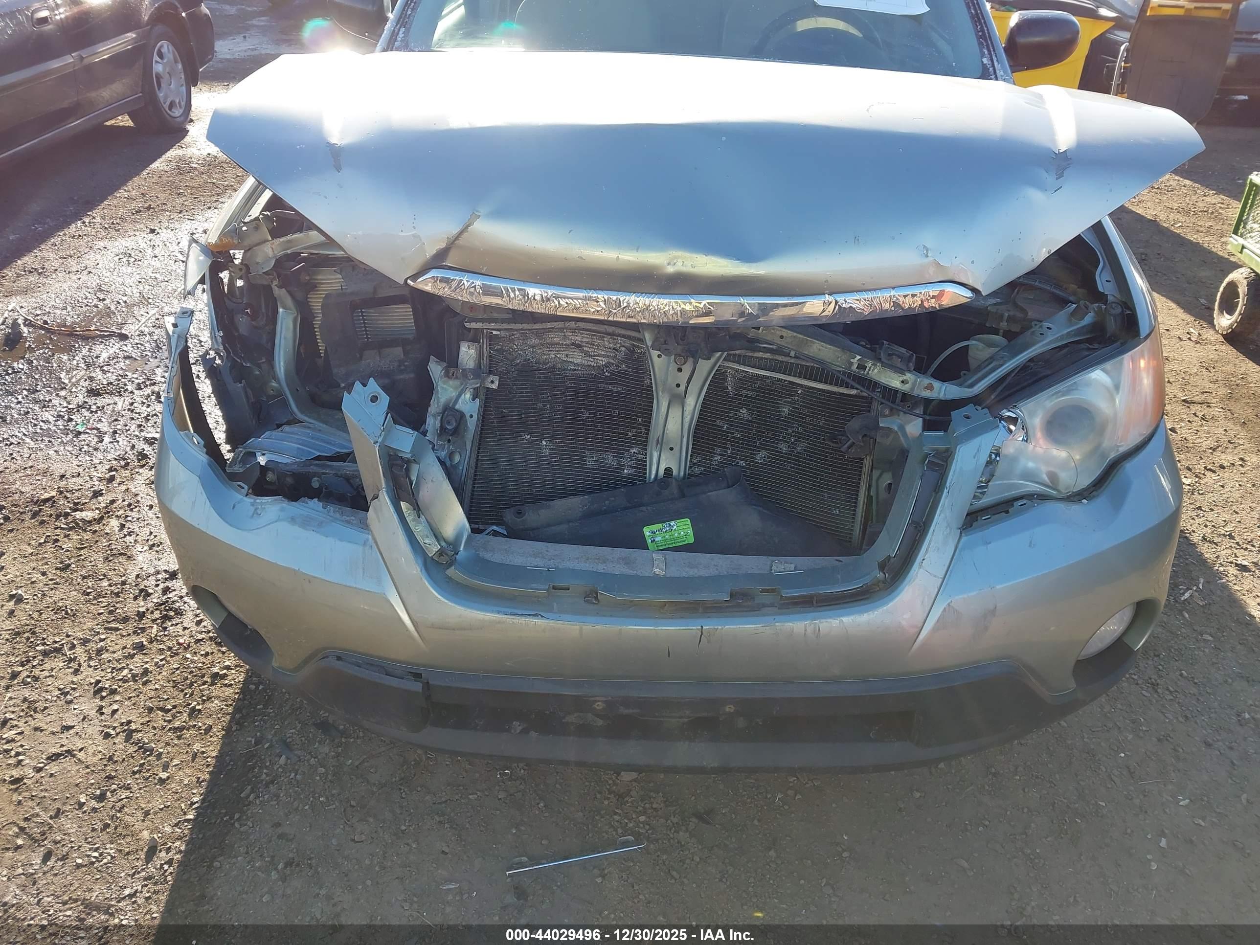 SUBARU OUTBACK image 6