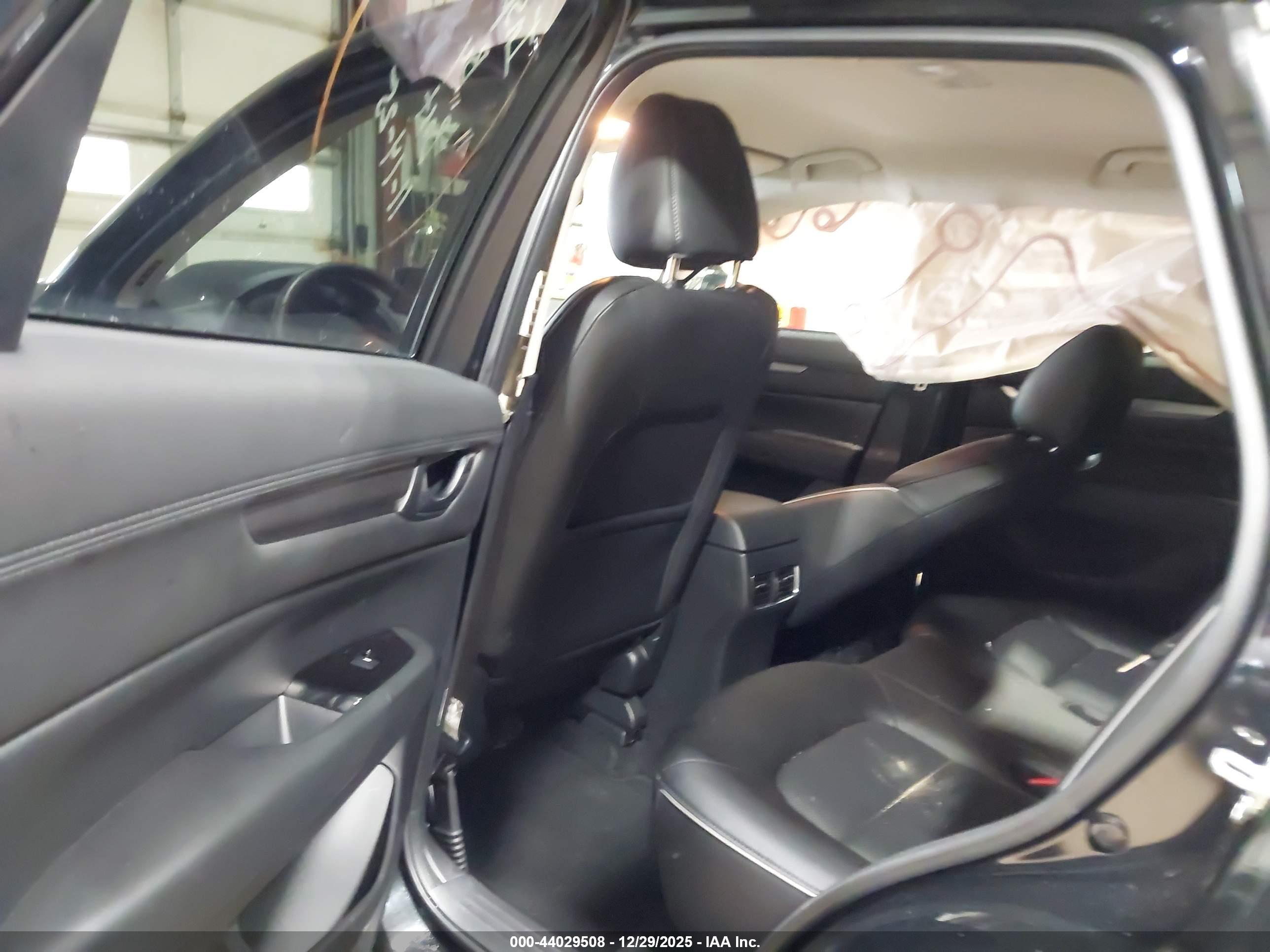 MAZDA CX-5 image 8