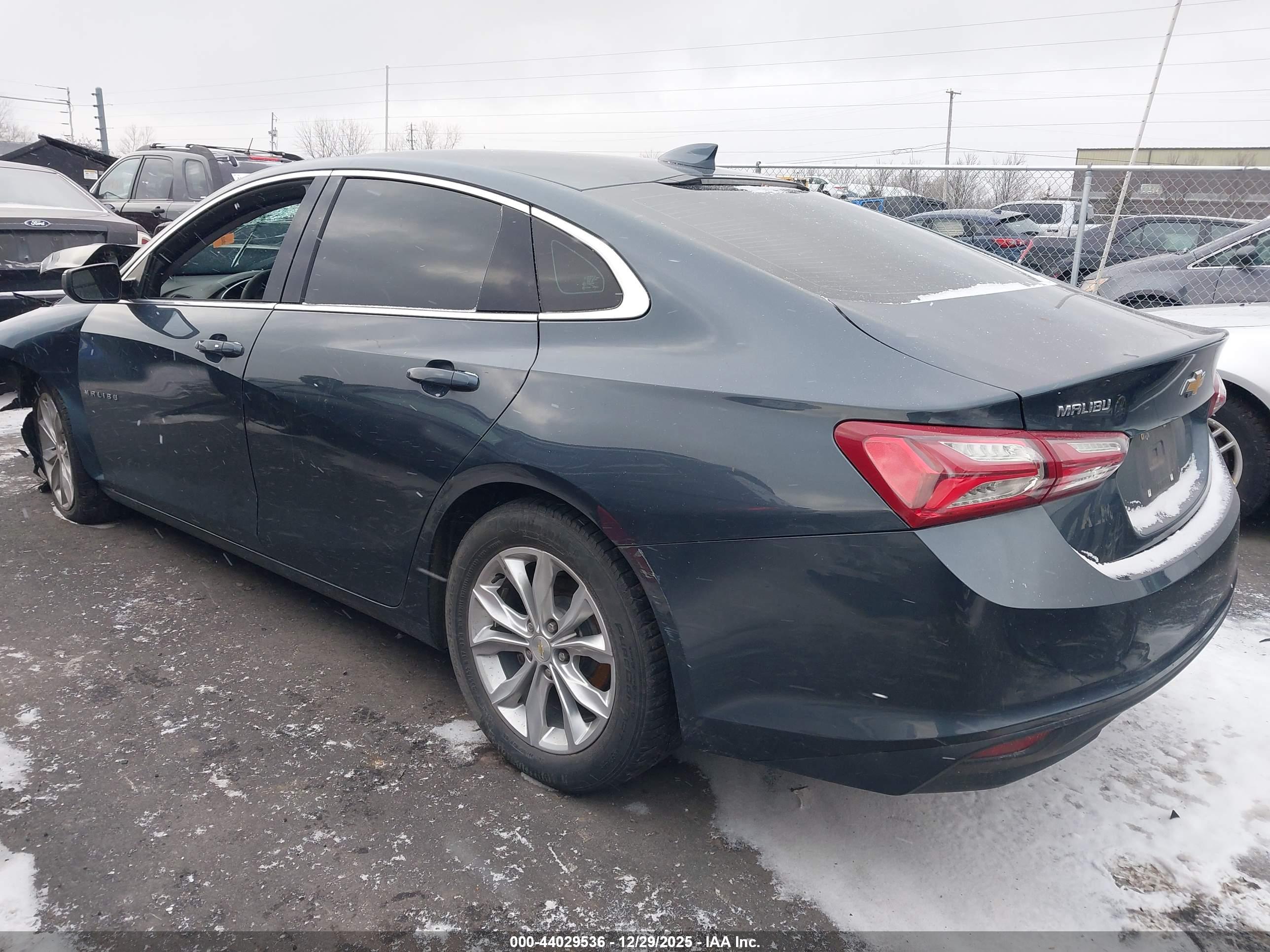 CHEVROLET MALIBU image 3