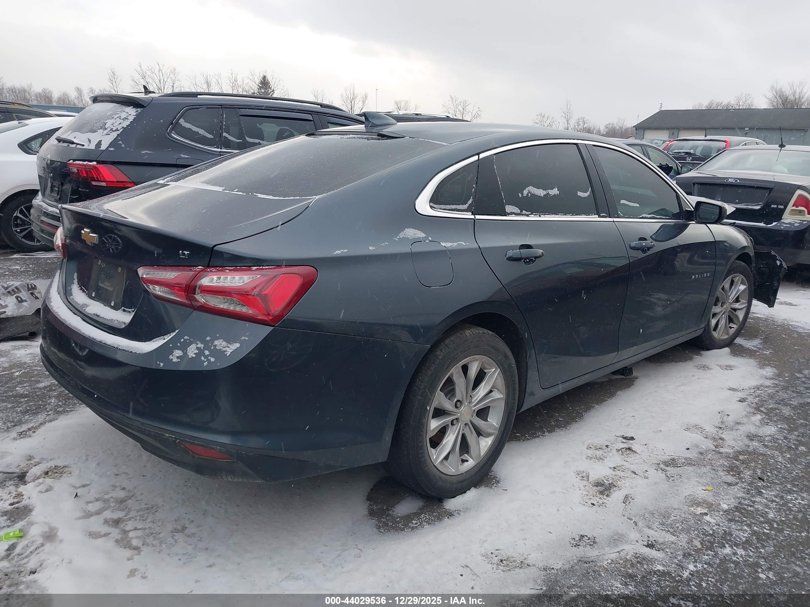 CHEVROLET MALIBU image 4