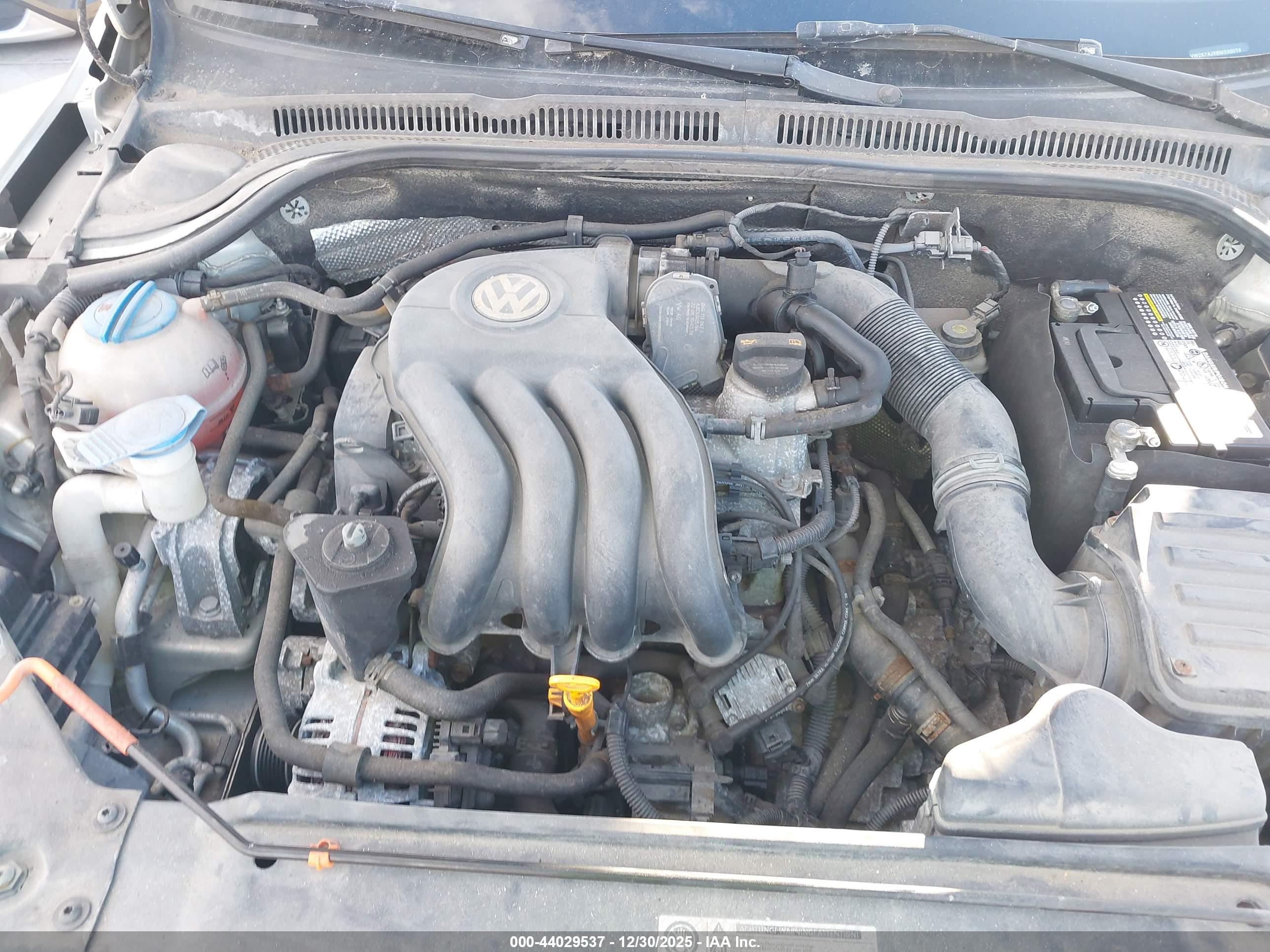 VOLKSWAGEN JETTA image 10