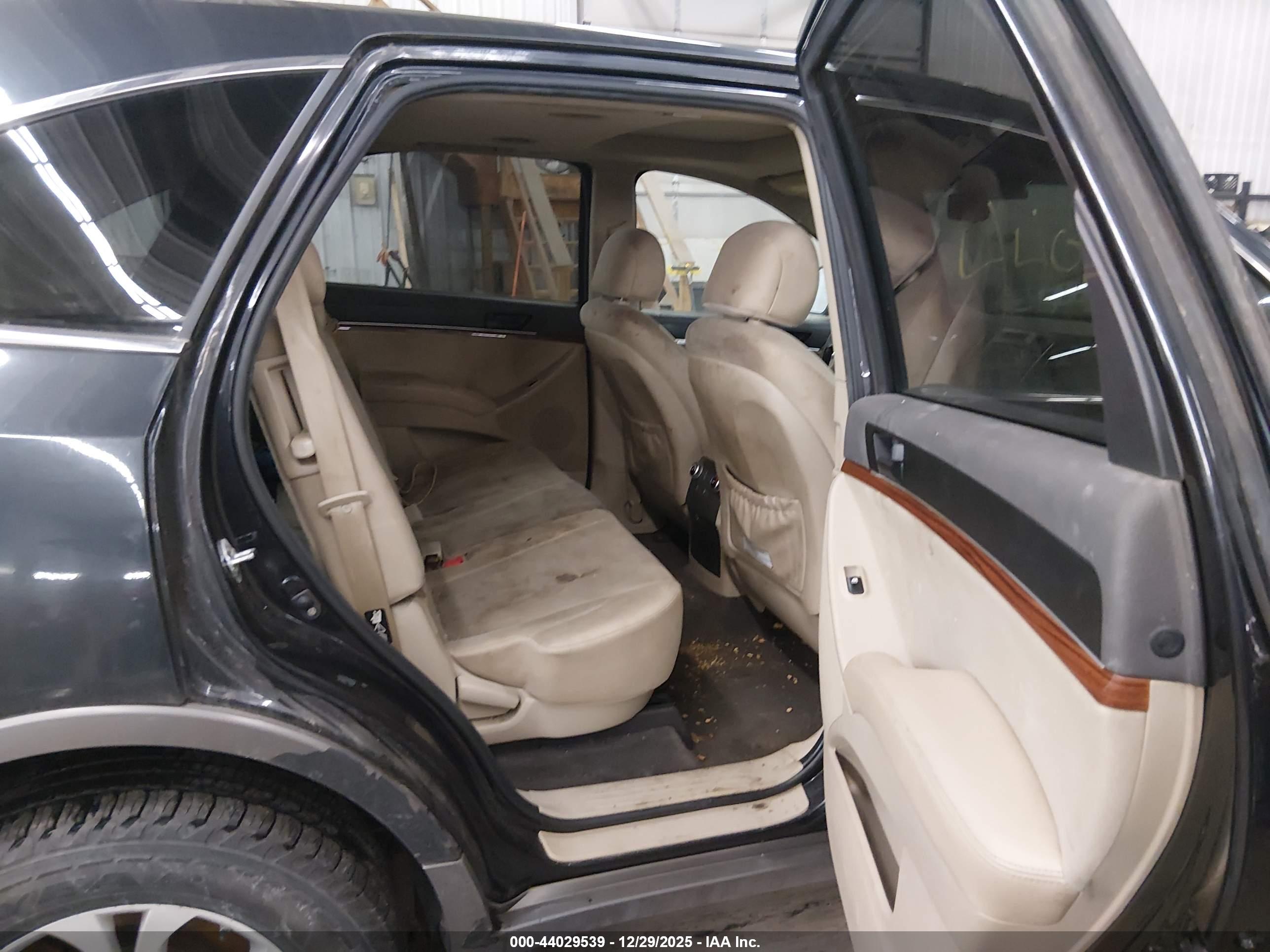 HYUNDAI VERACRUZ image 8