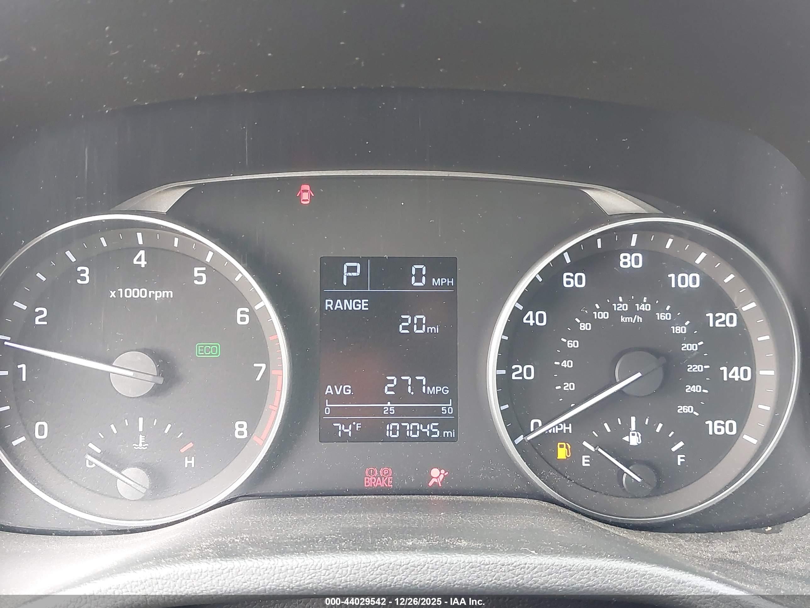 HYUNDAI ELANTRA image 7