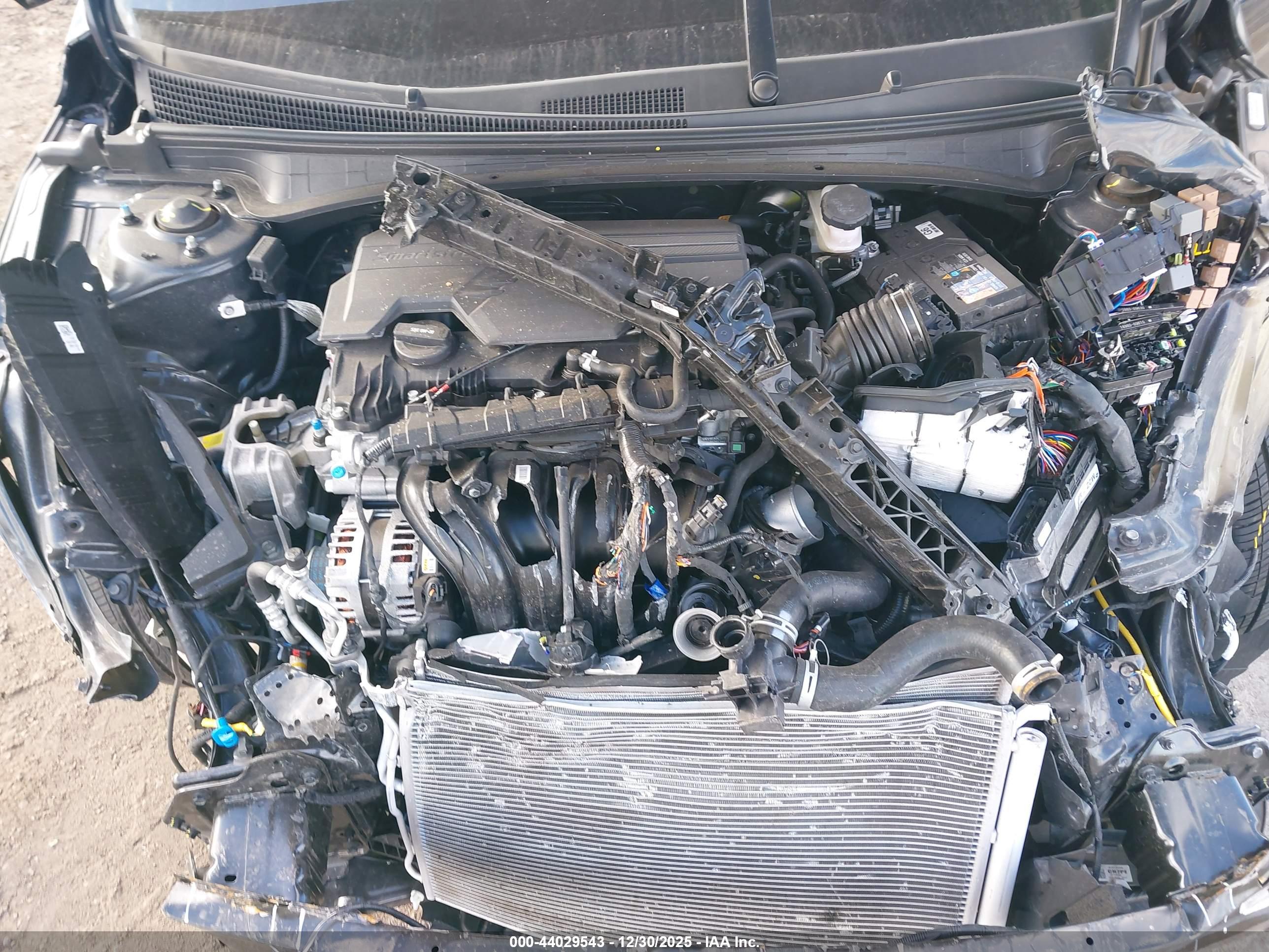 HYUNDAI ELANTRA image 10