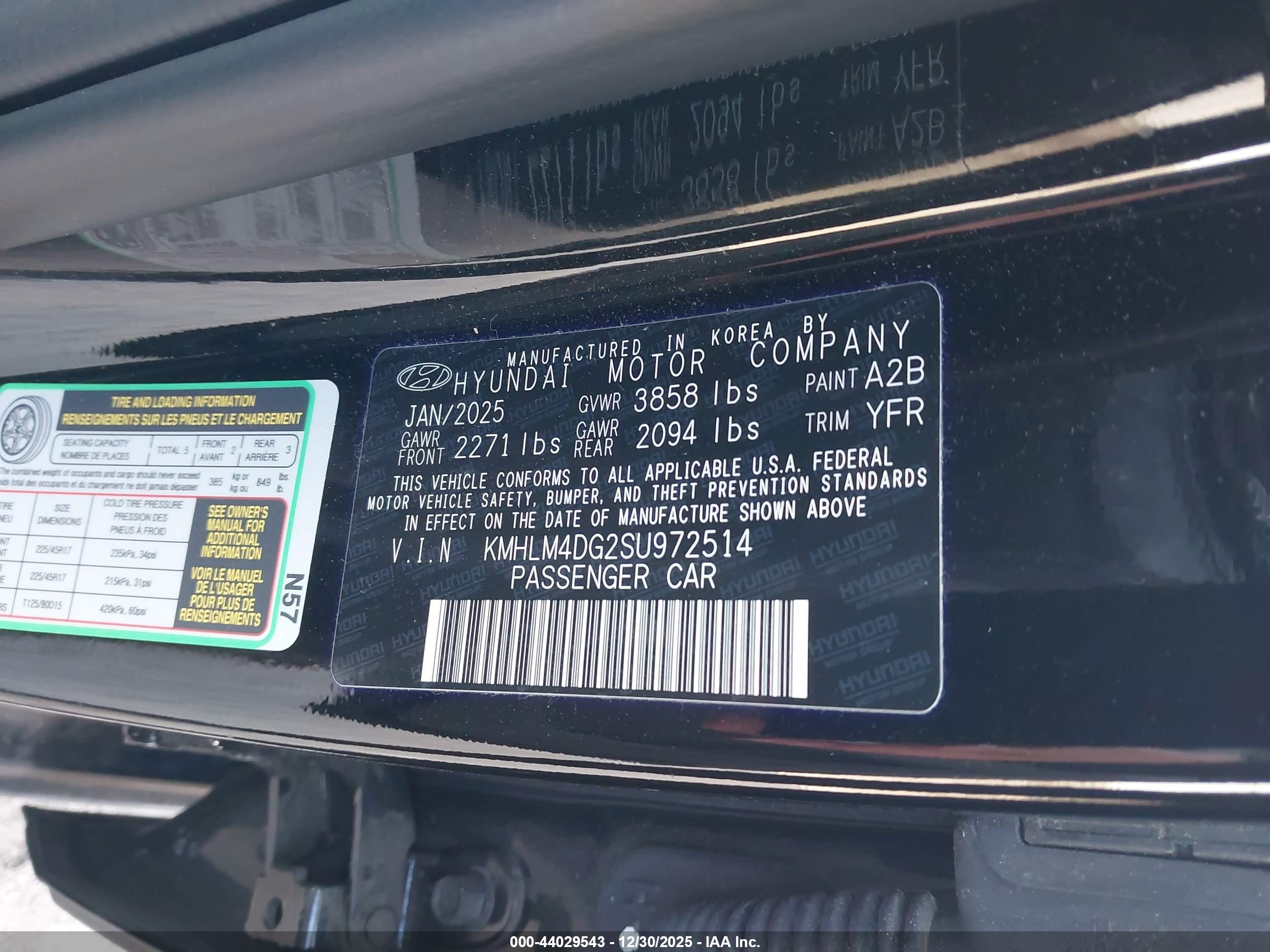 HYUNDAI ELANTRA image 9