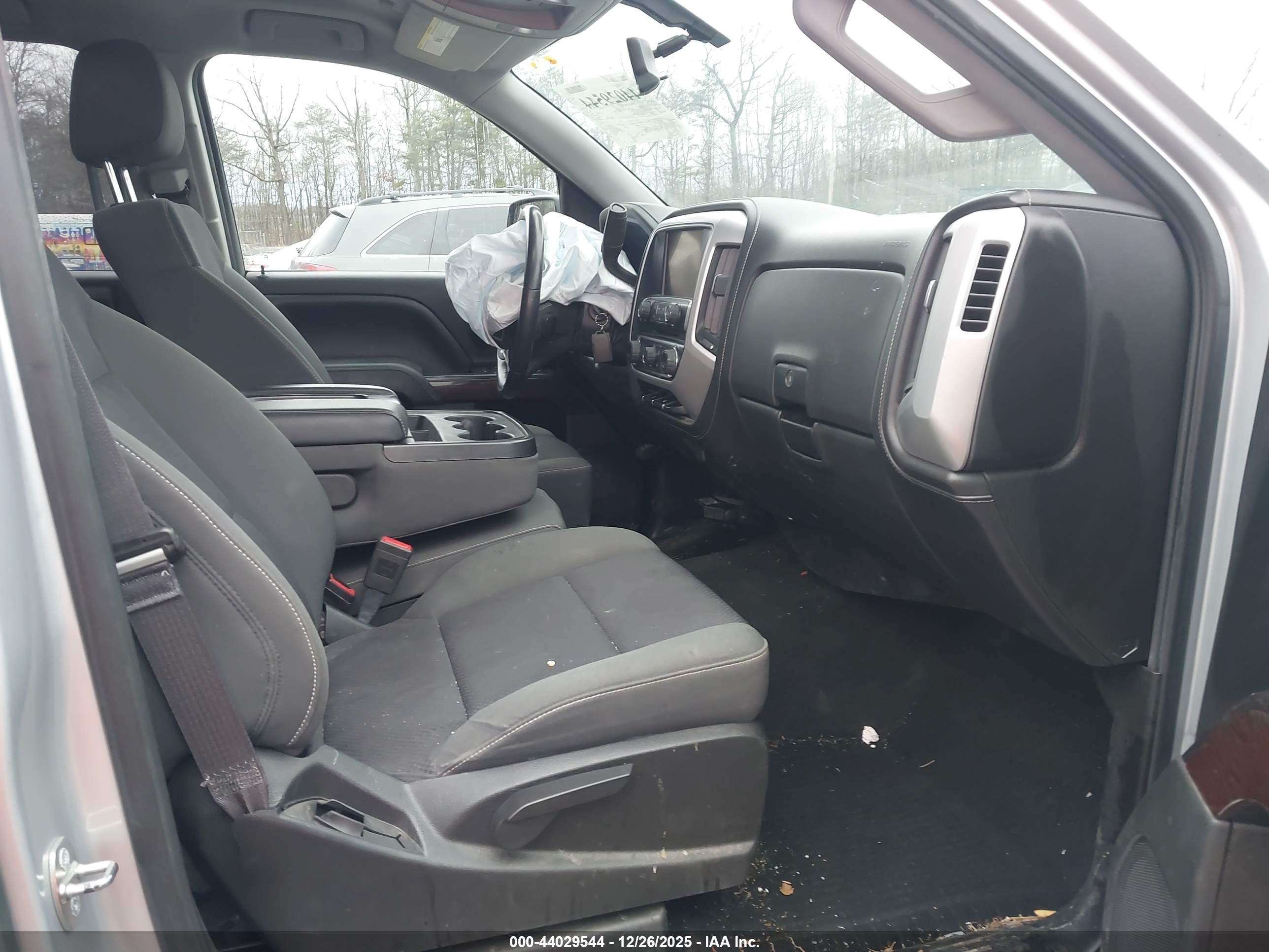 GMC SIERRA image 5
