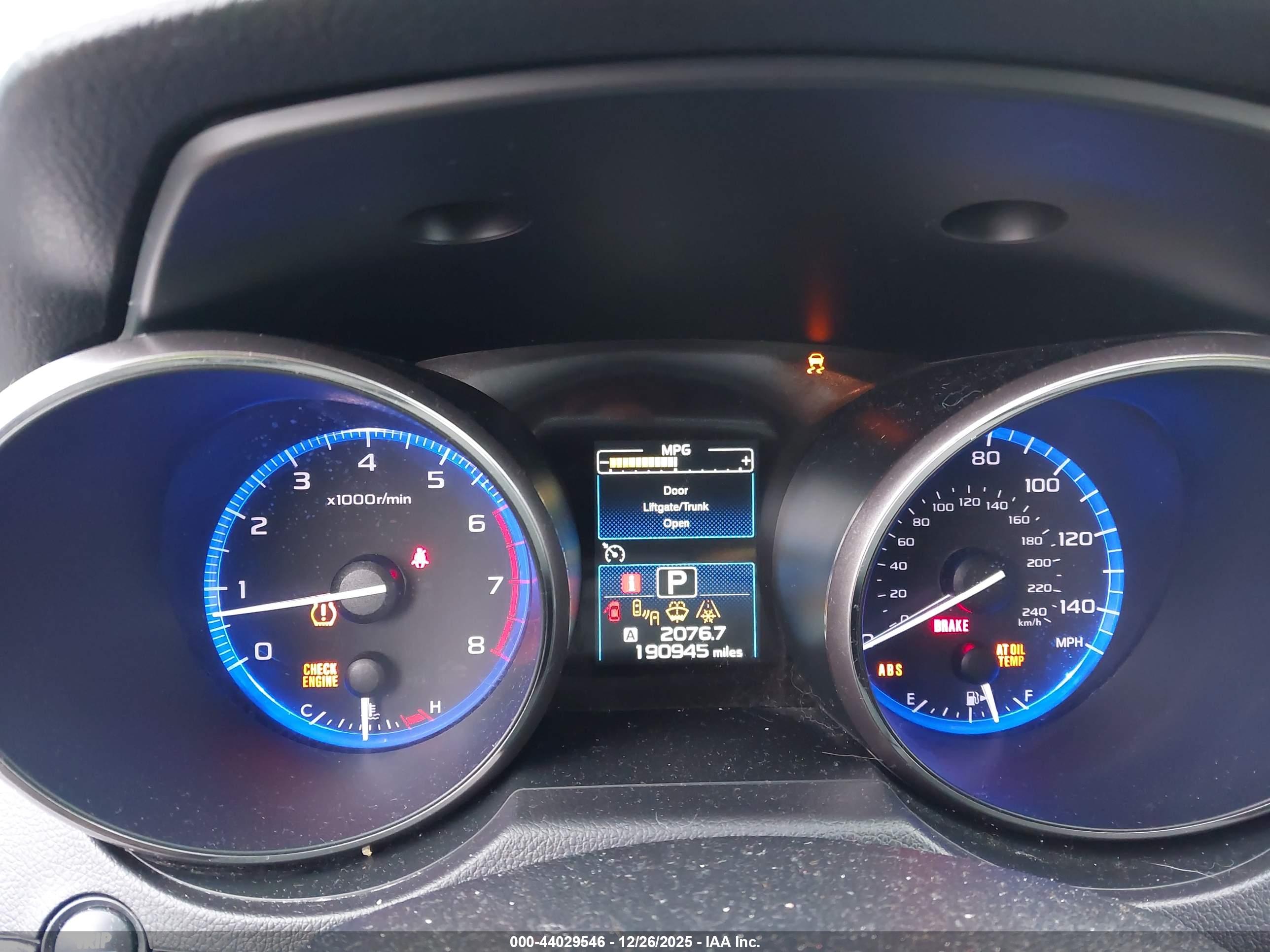 SUBARU OUTBACK image 7