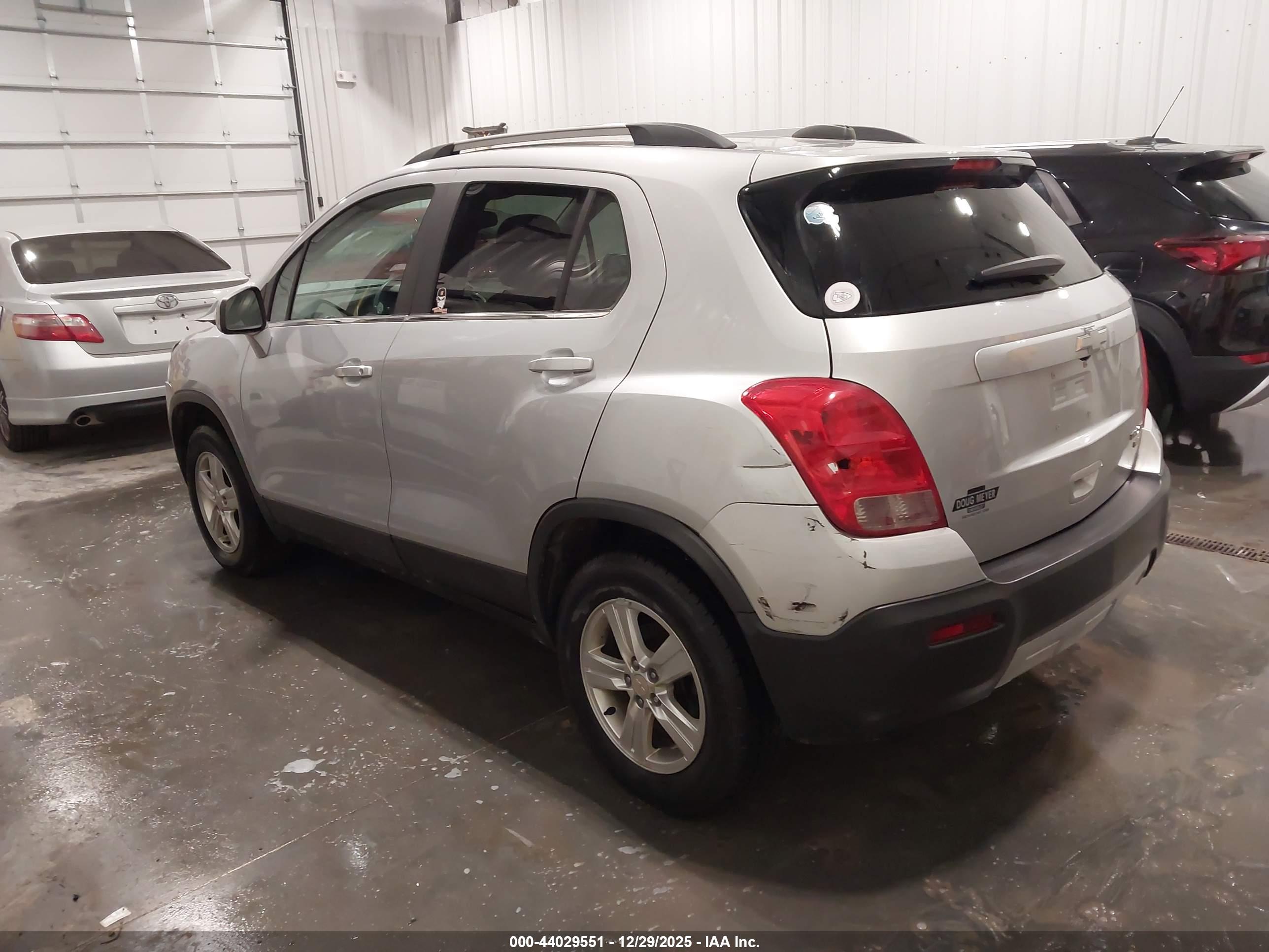 CHEVROLET TRAX image 3