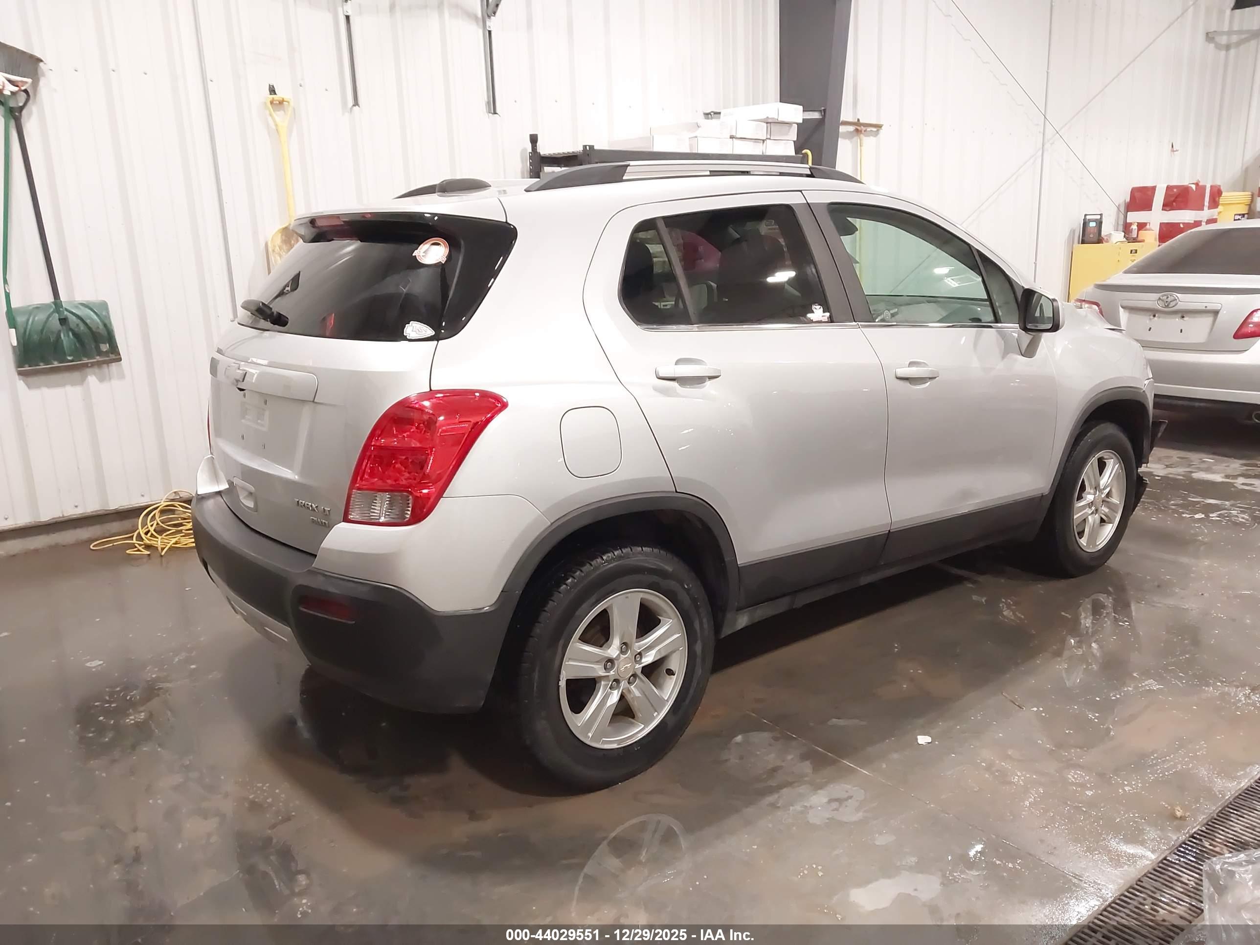CHEVROLET TRAX image 4