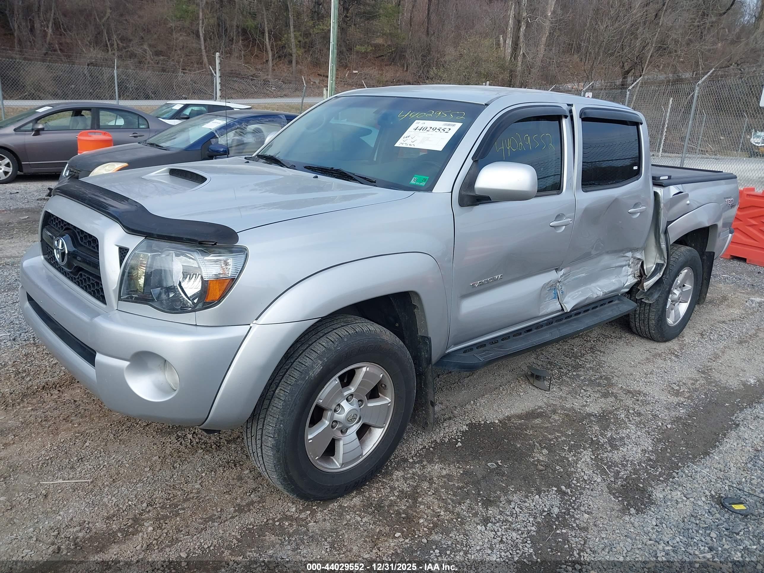 TOYOTA TACOMA image 2