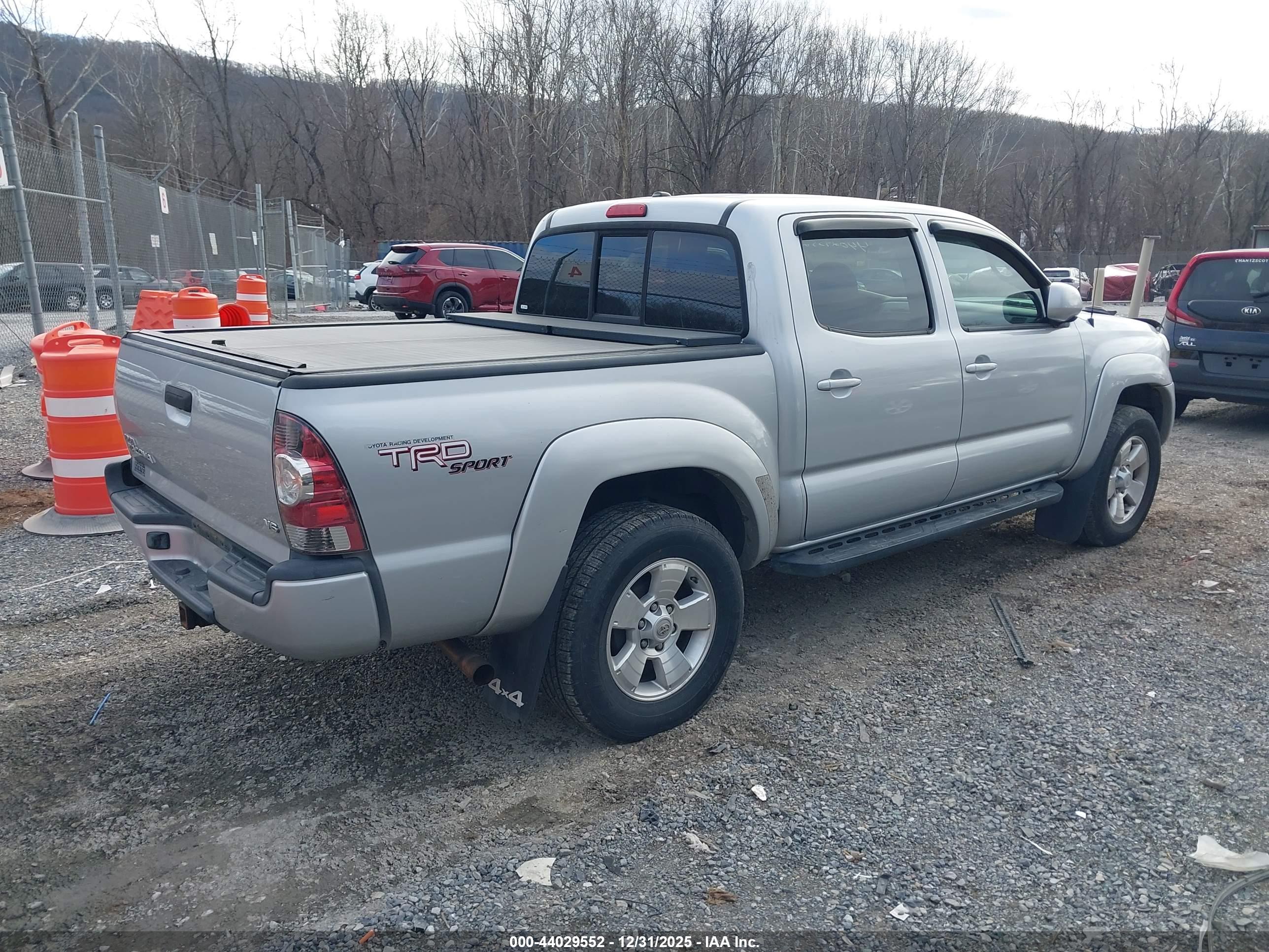 TOYOTA TACOMA image 4