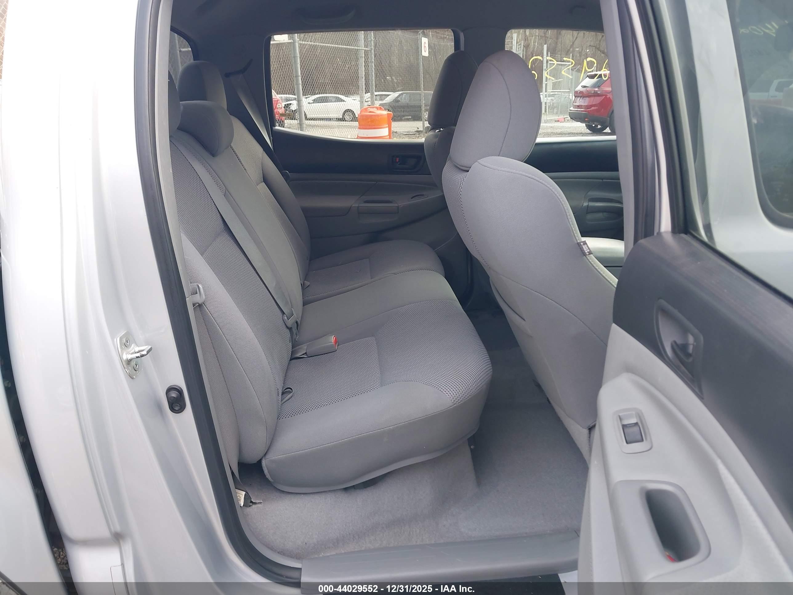 TOYOTA TACOMA image 8