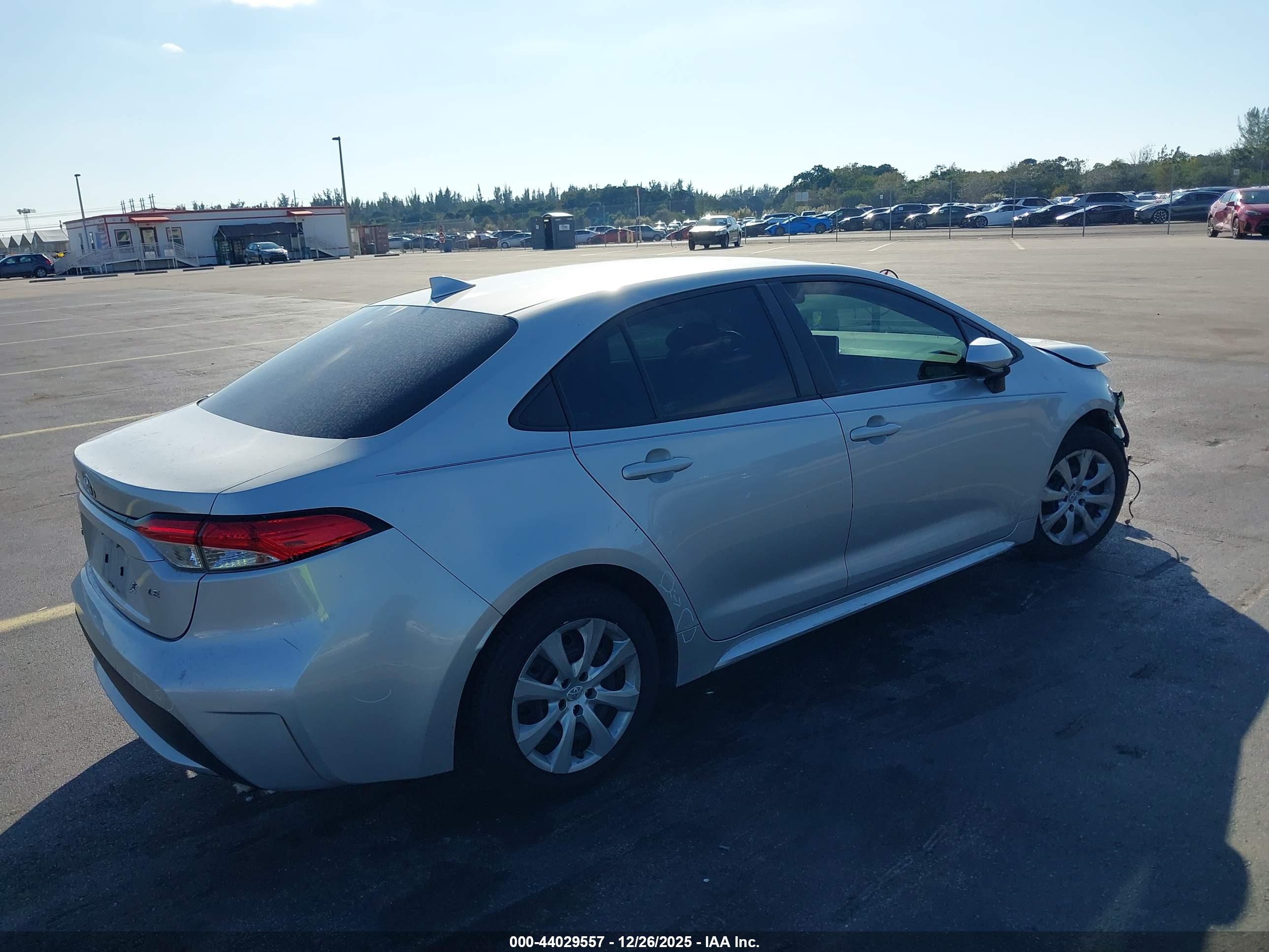 TOYOTA COROLLA image 4