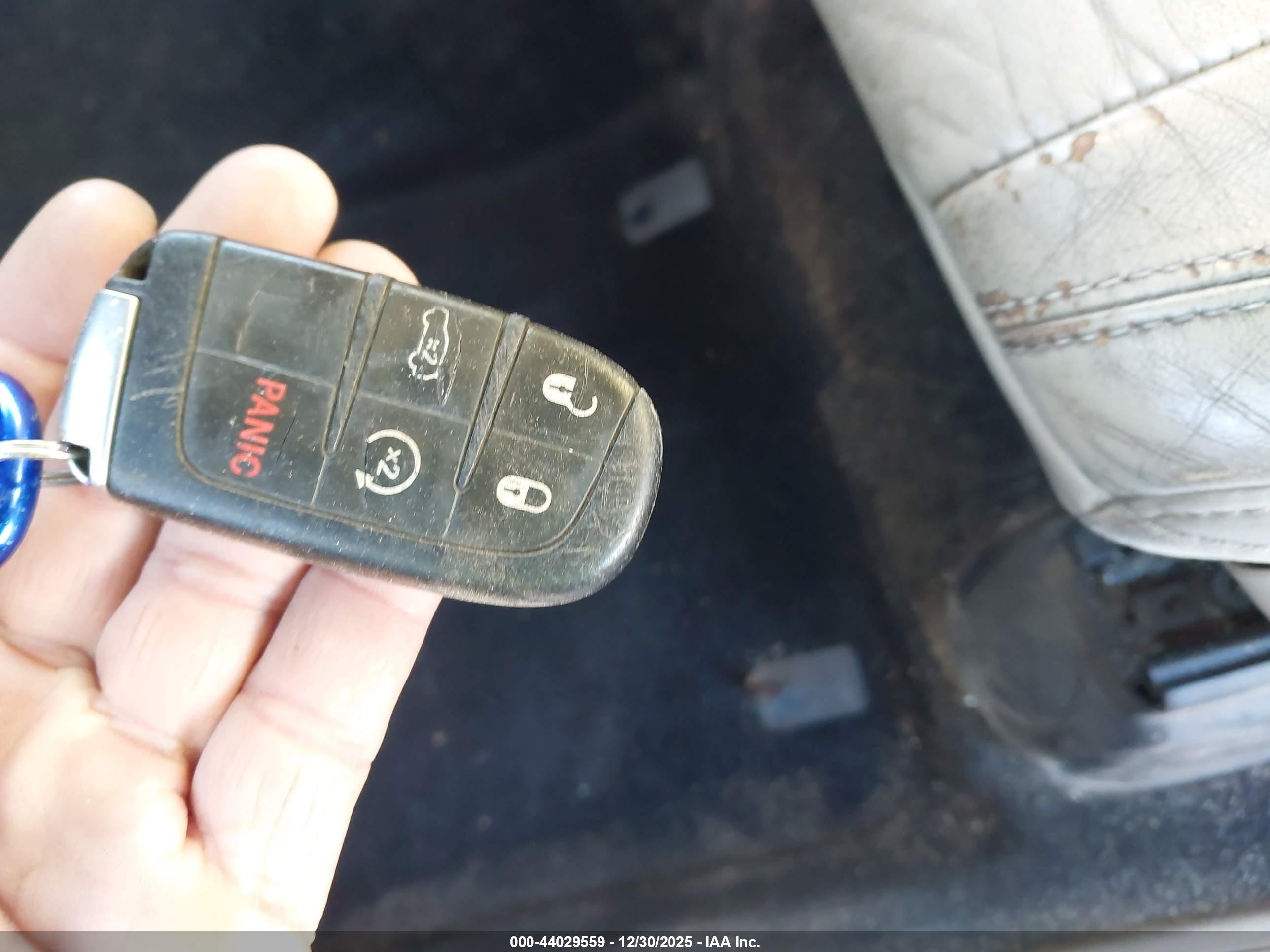 JEEP GRAND image 11