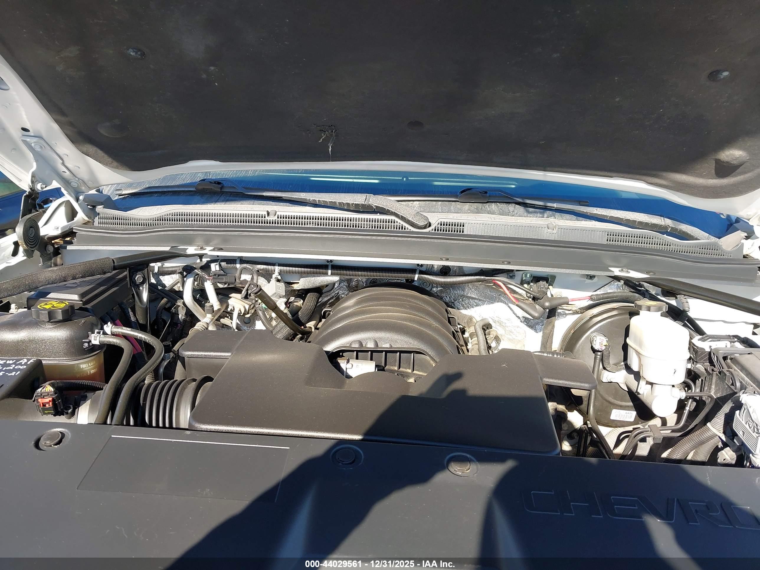 CHEVROLET TAHOE image 10