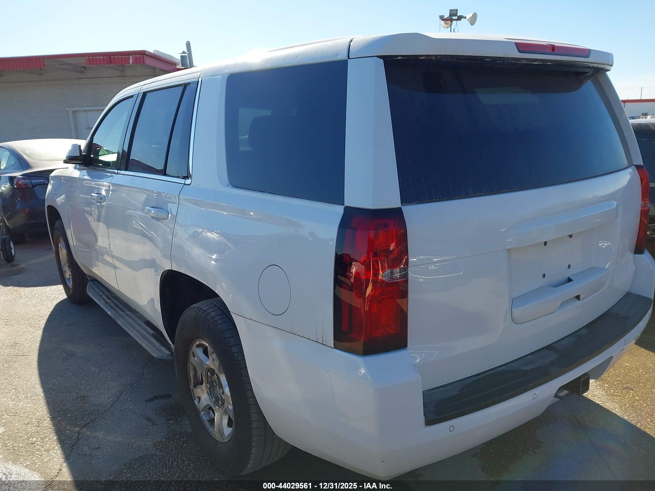 CHEVROLET TAHOE image 3