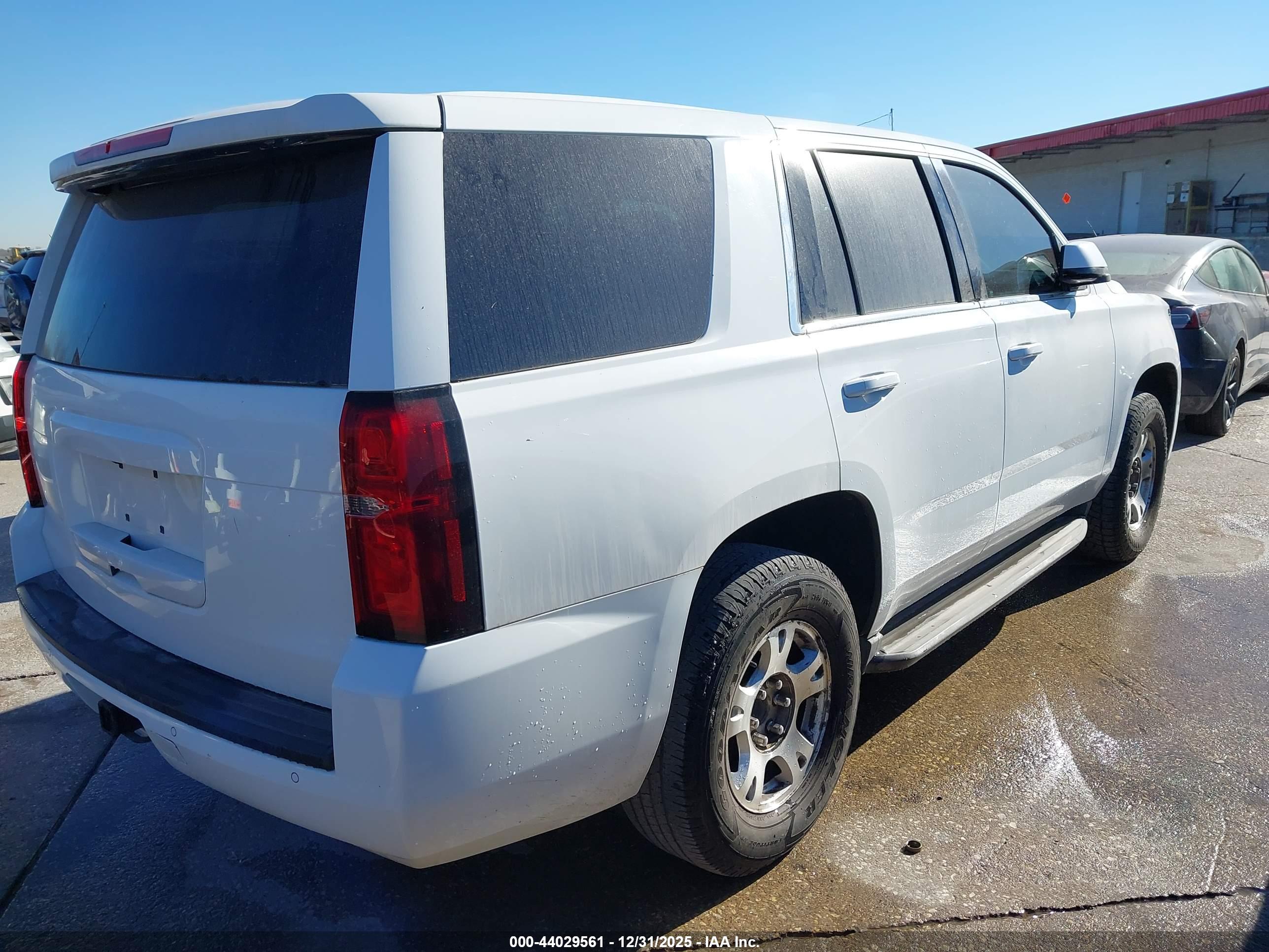 CHEVROLET TAHOE image 4