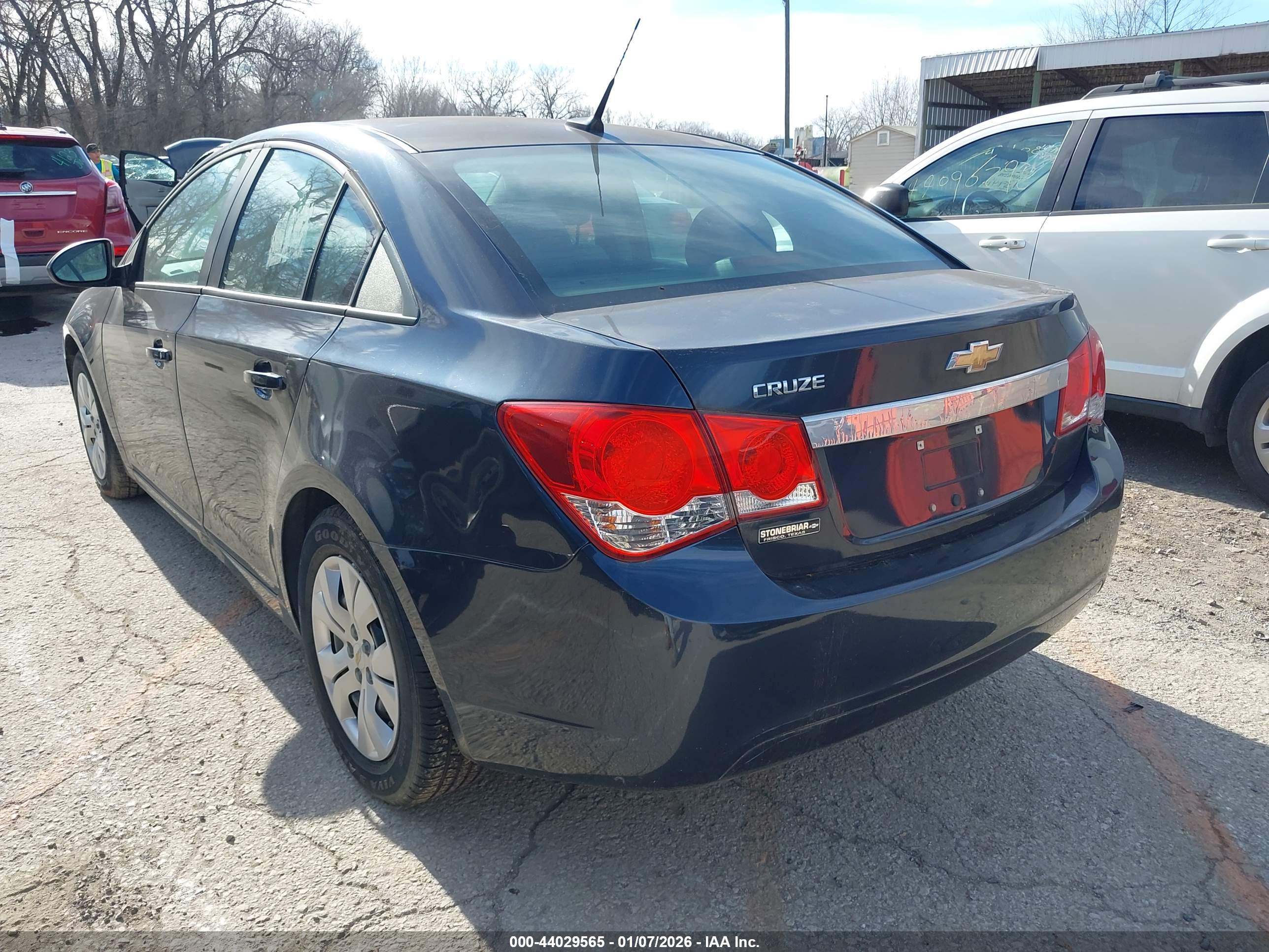 CHEVROLET CRUZE image 3