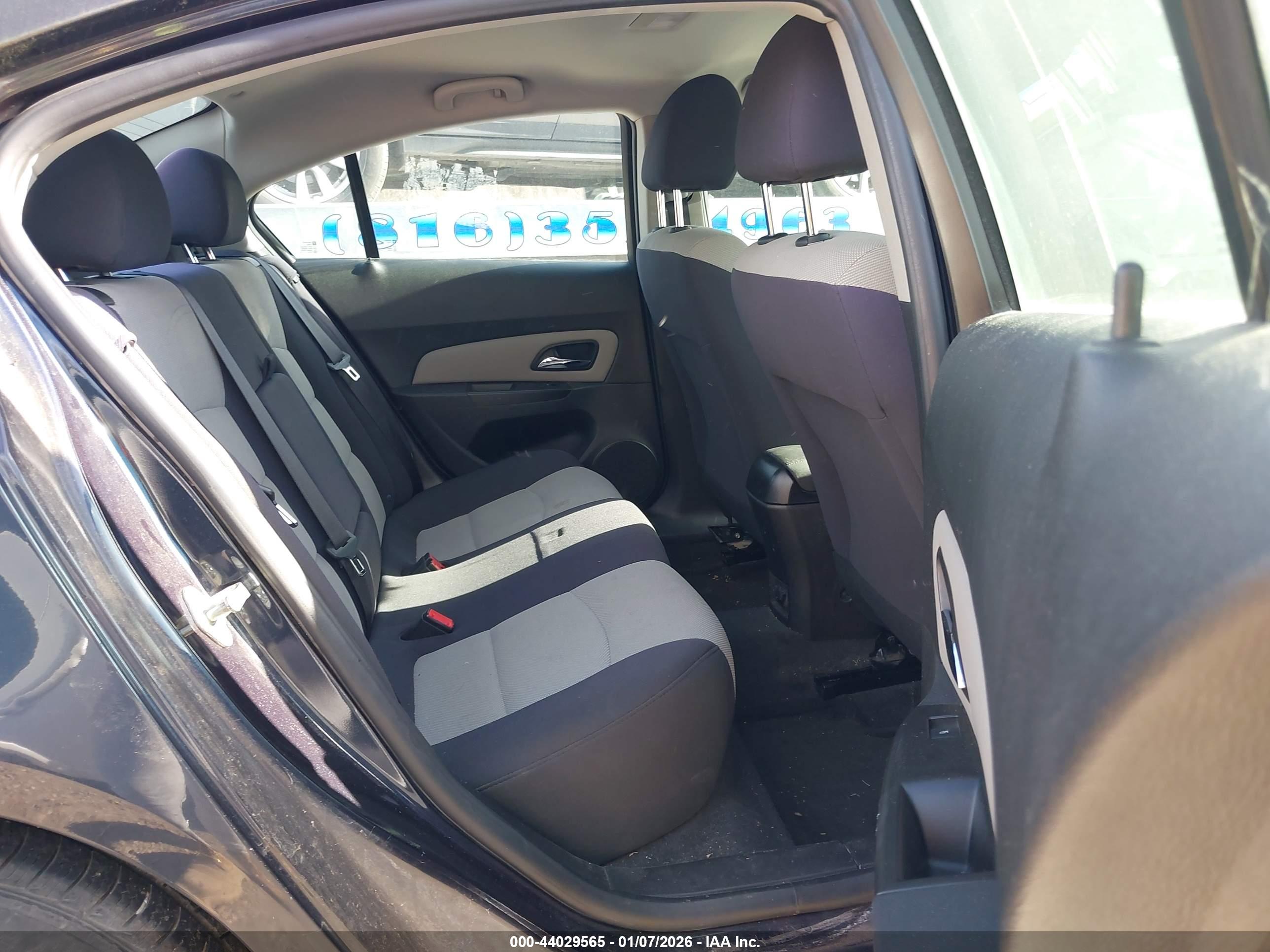 CHEVROLET CRUZE image 8