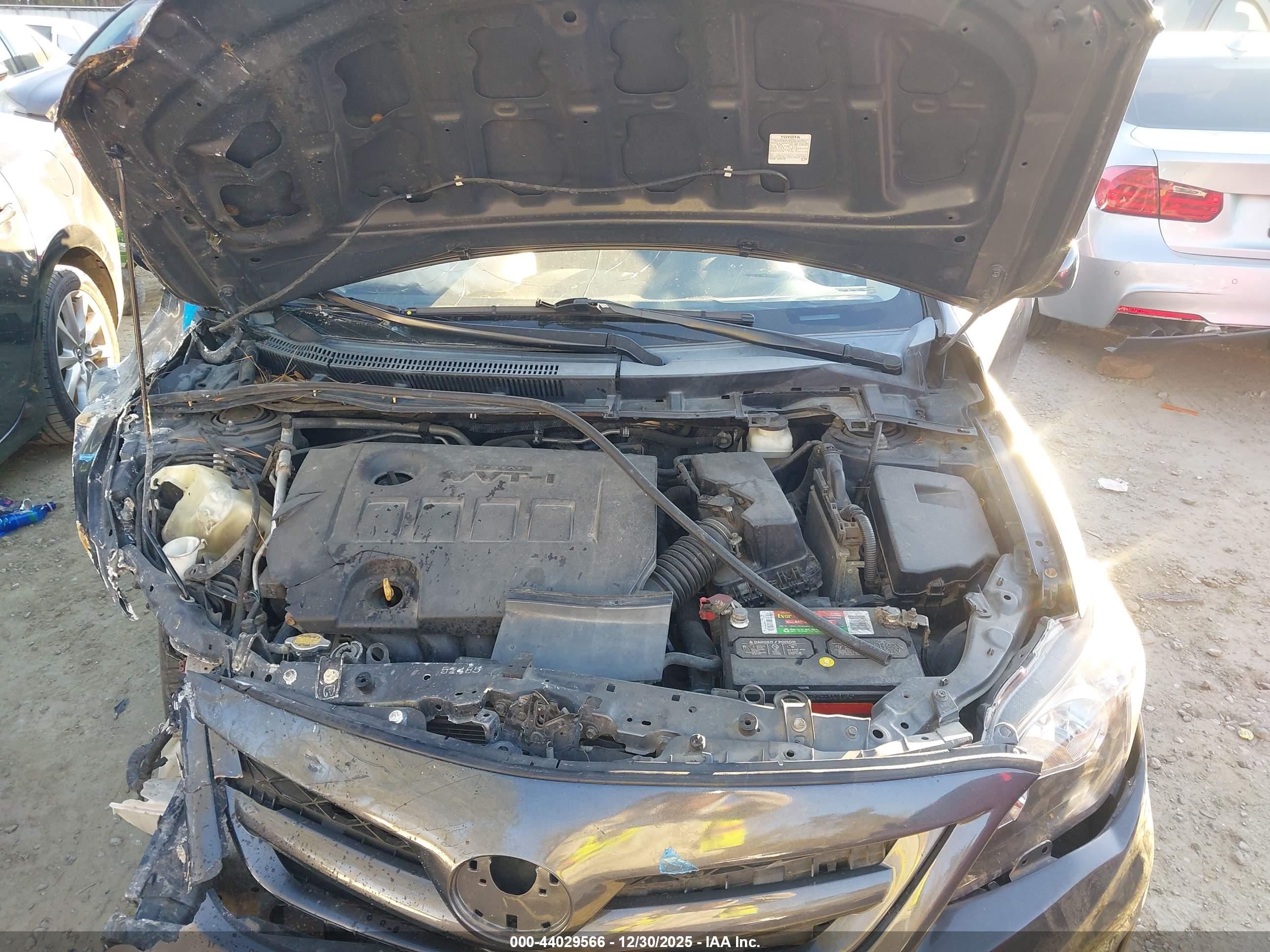 TOYOTA COROLLA image 10