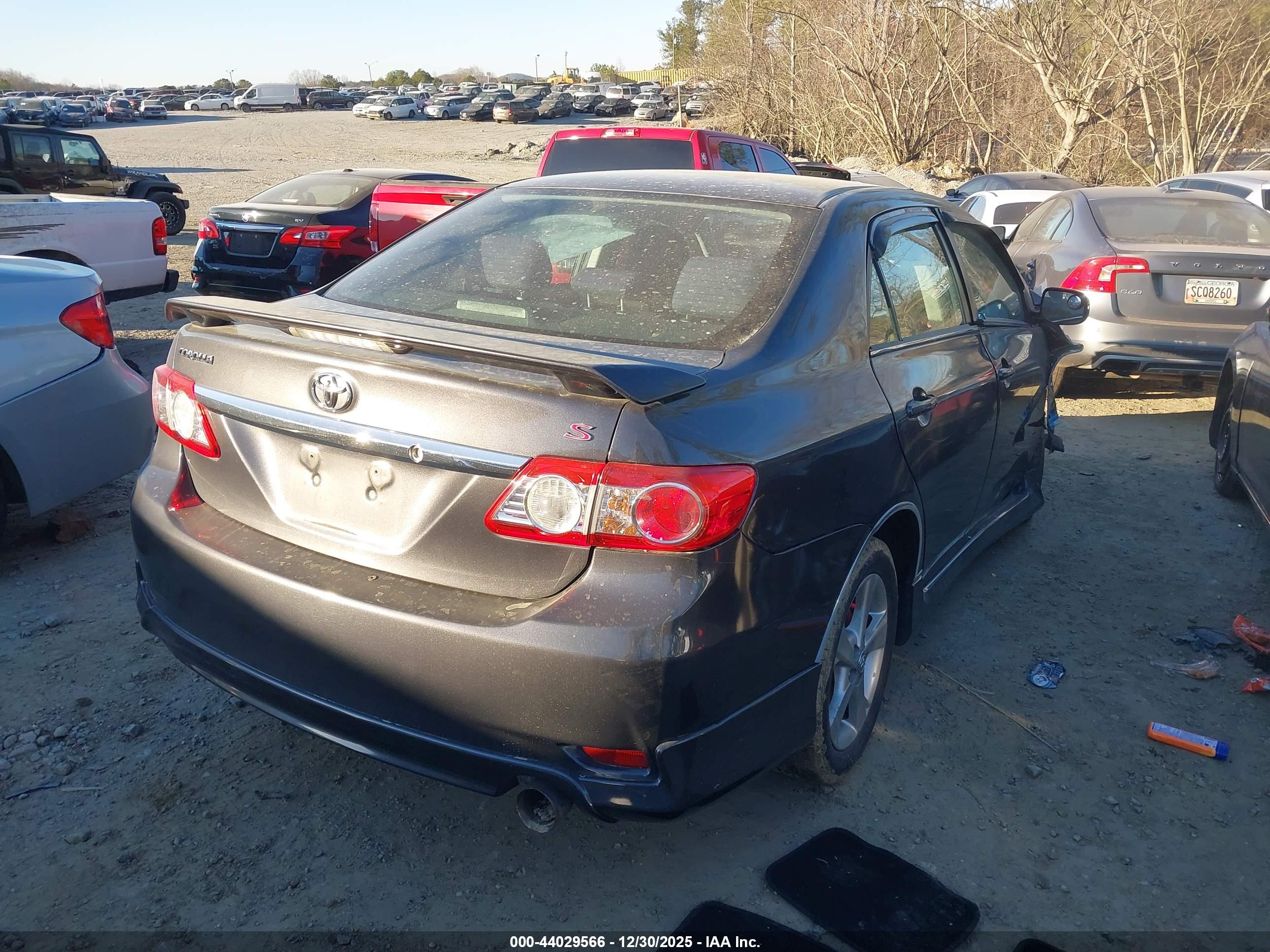 TOYOTA COROLLA image 4