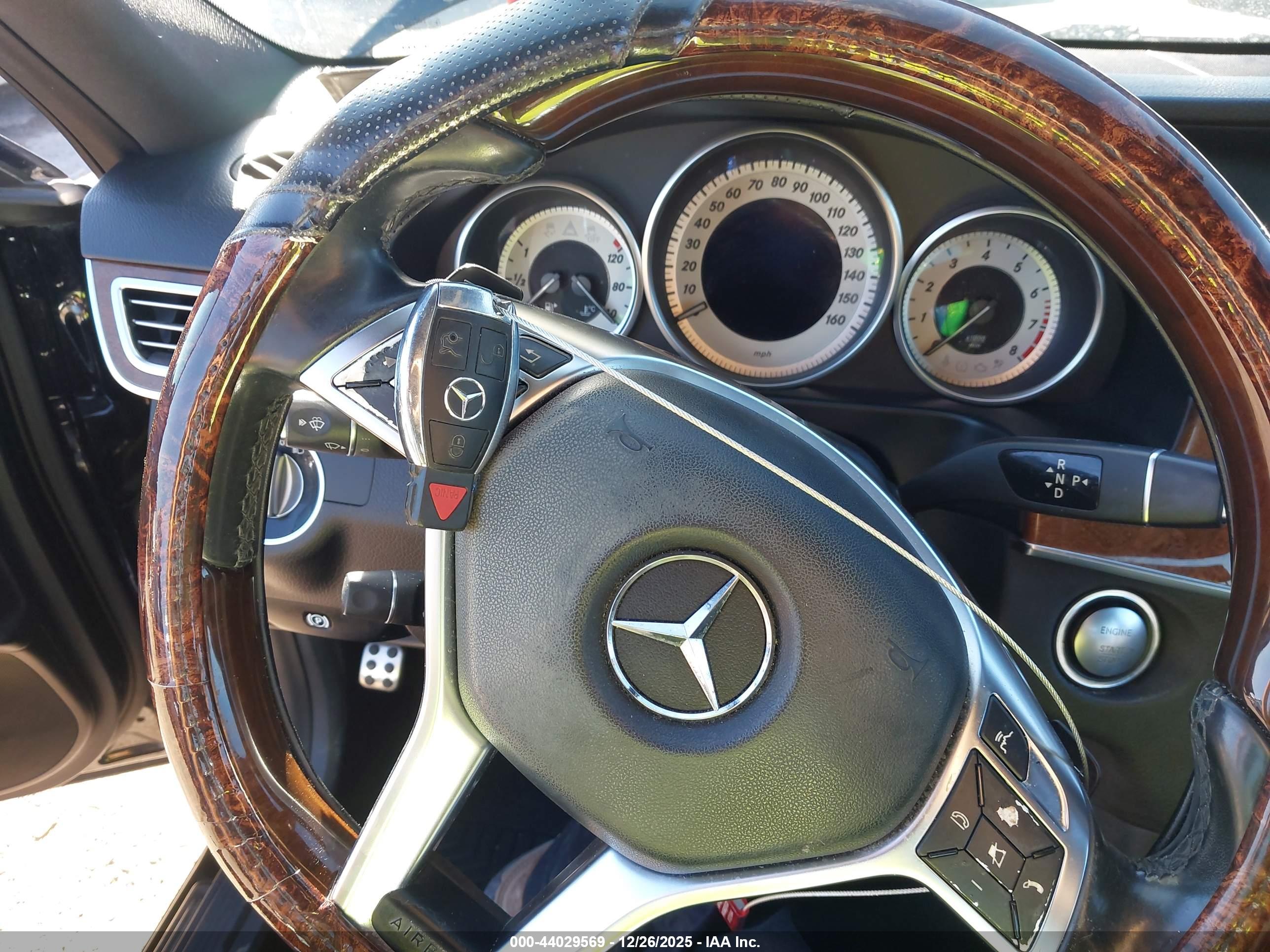 MERCEDES-BENZ E image 11