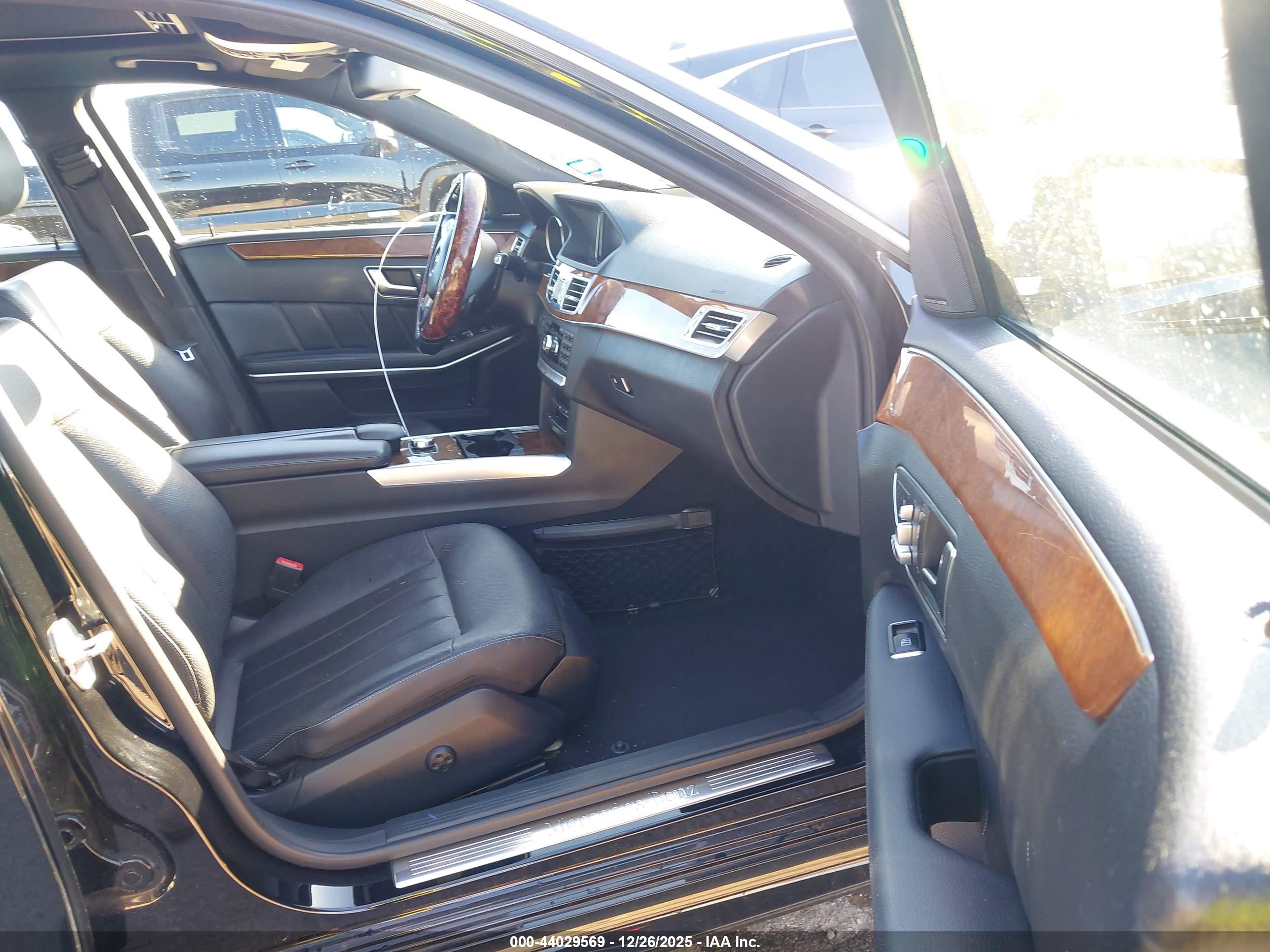 MERCEDES-BENZ E image 5
