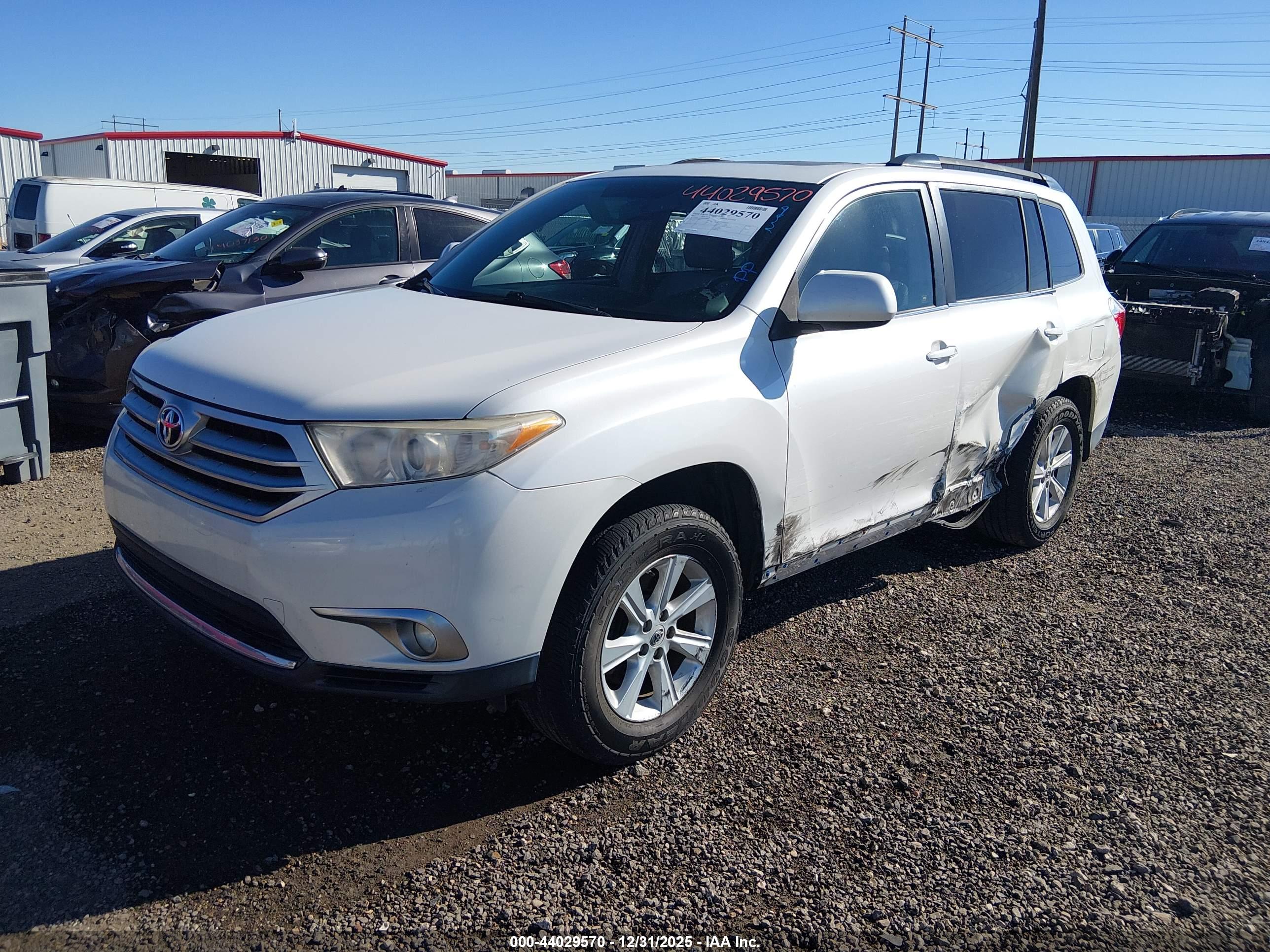 TOYOTA HIGHLANDER image 2
