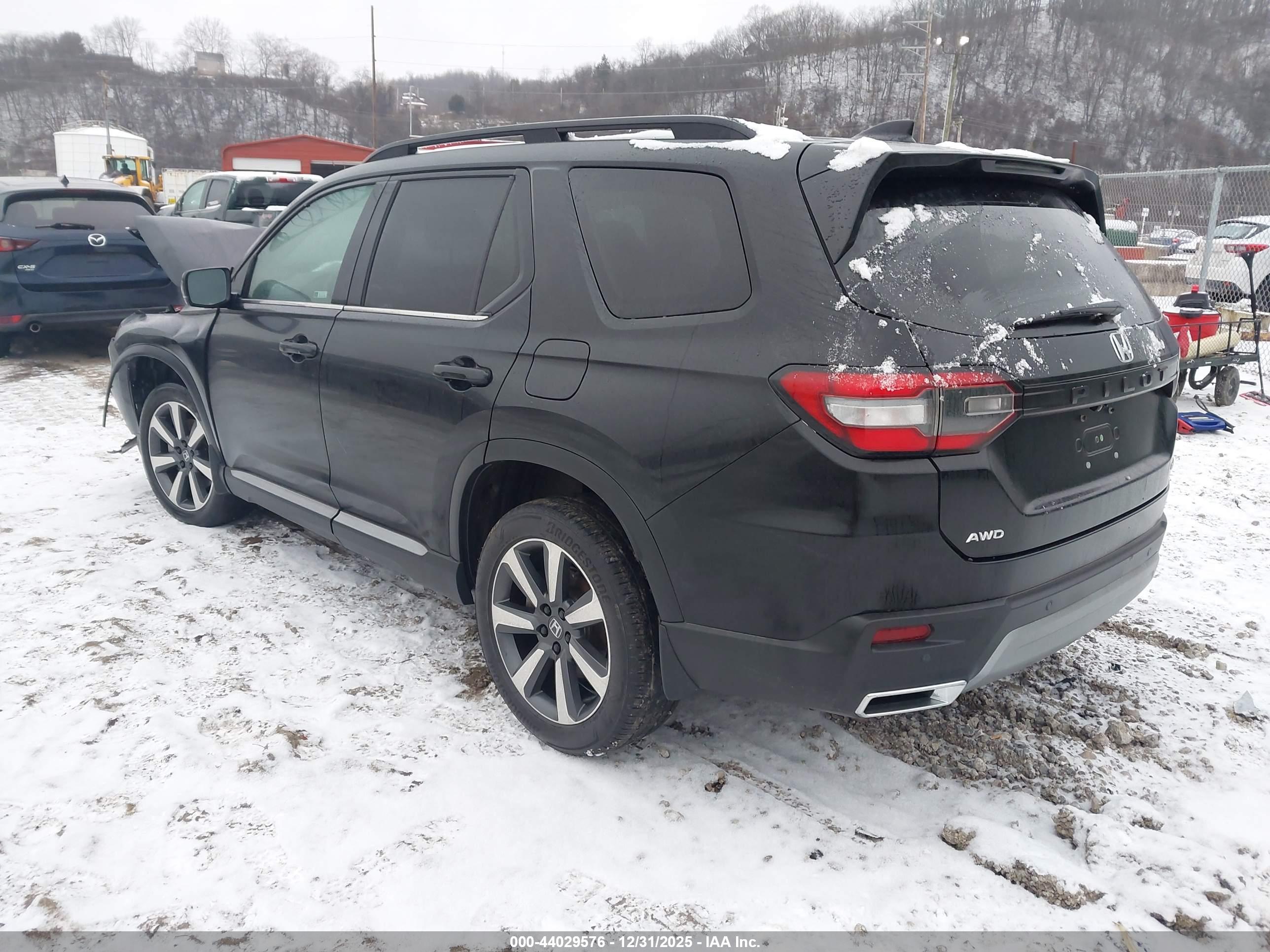 HONDA PILOT image 3