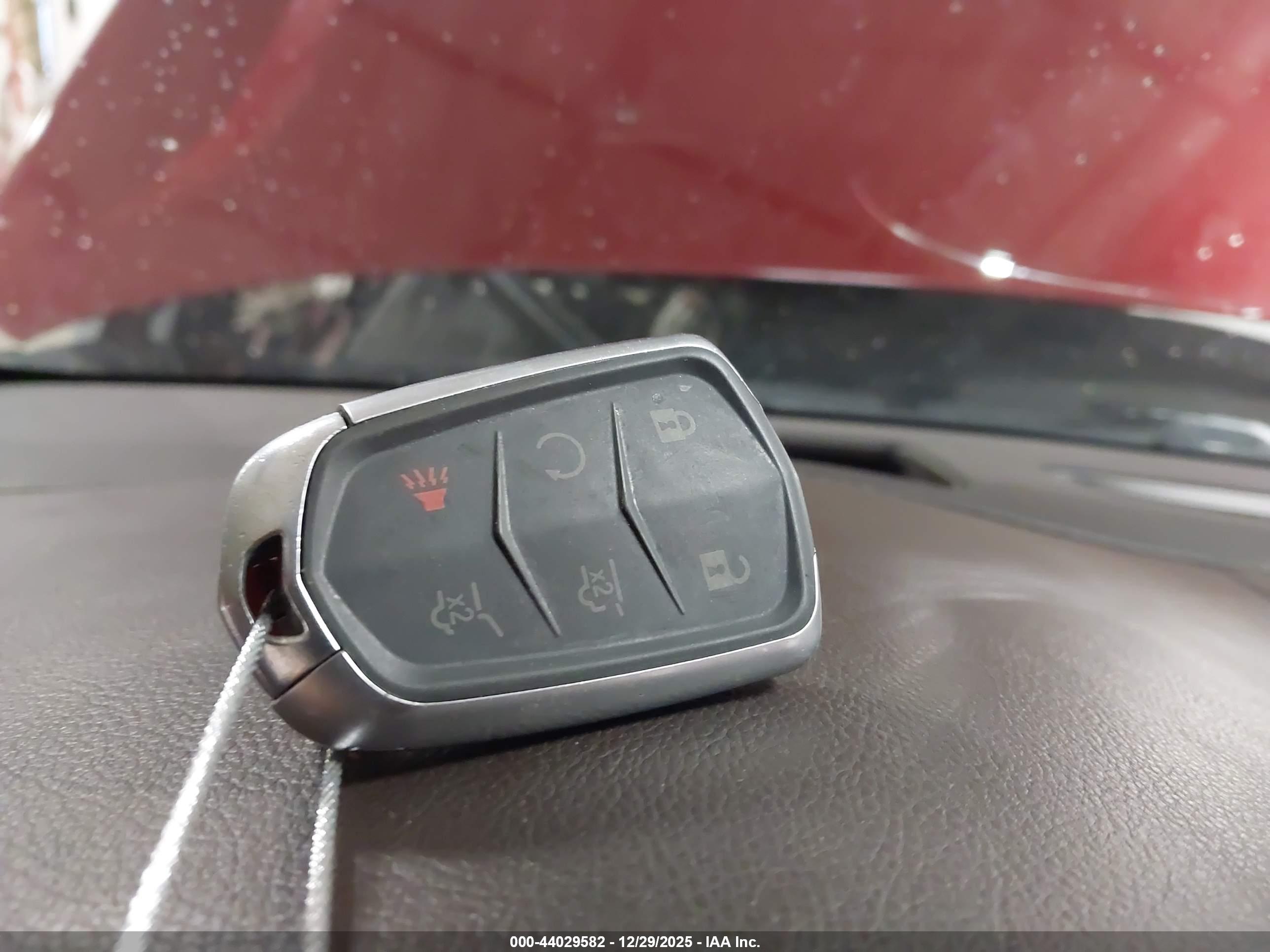 CADILLAC ESCALADE image 11