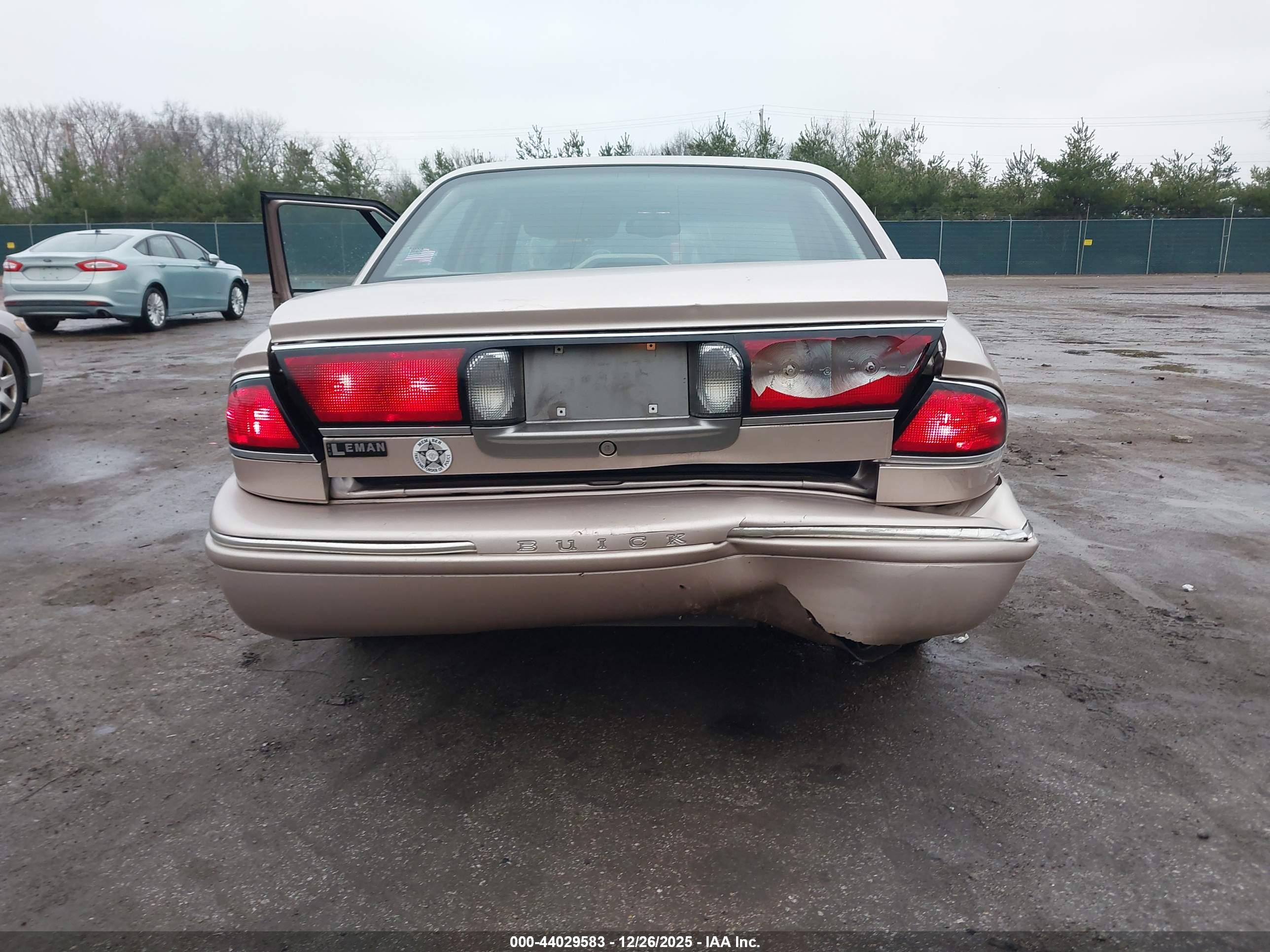 BUICK LESABRE image 6