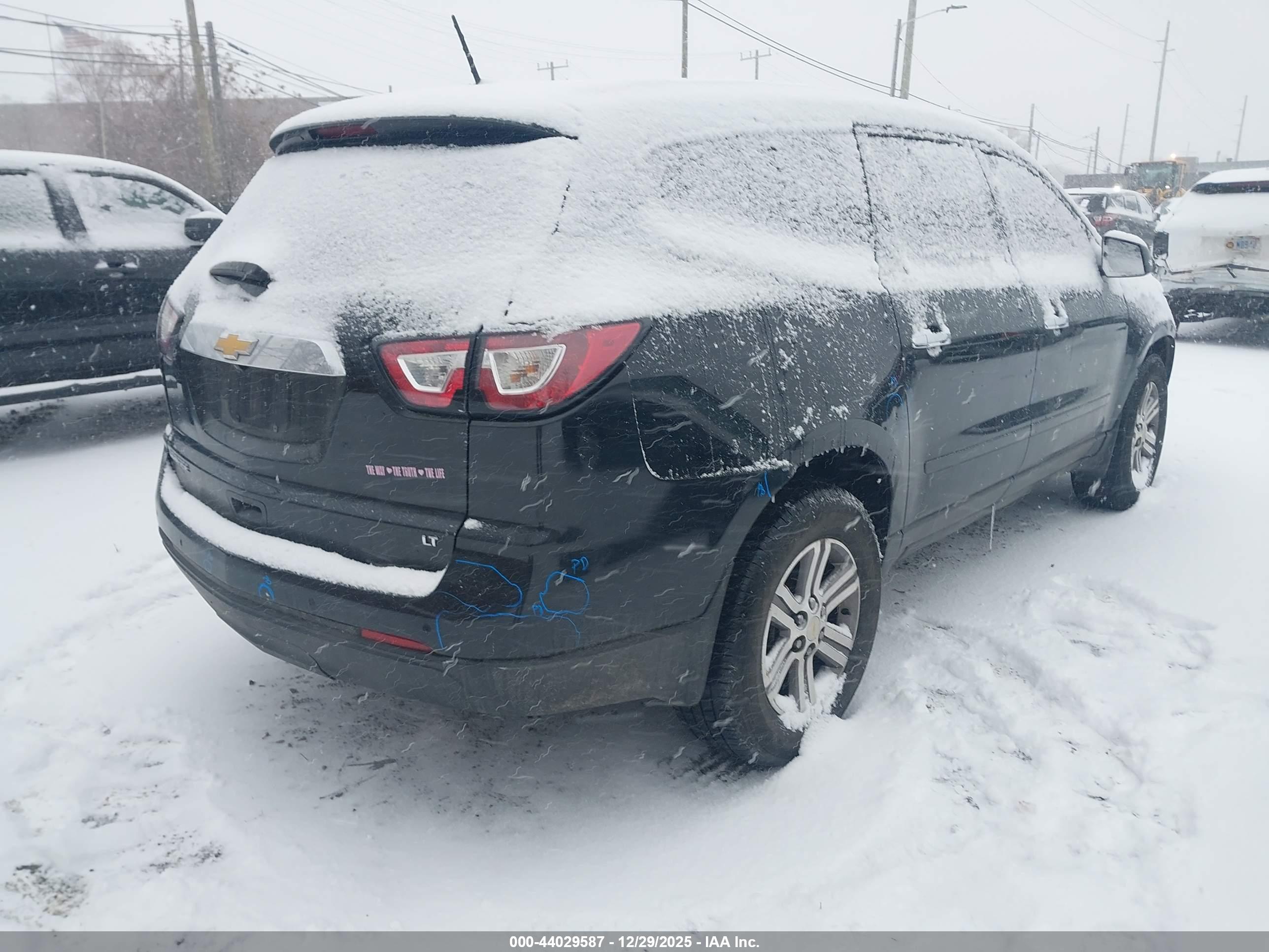 CHEVROLET TRAVERSE image 4
