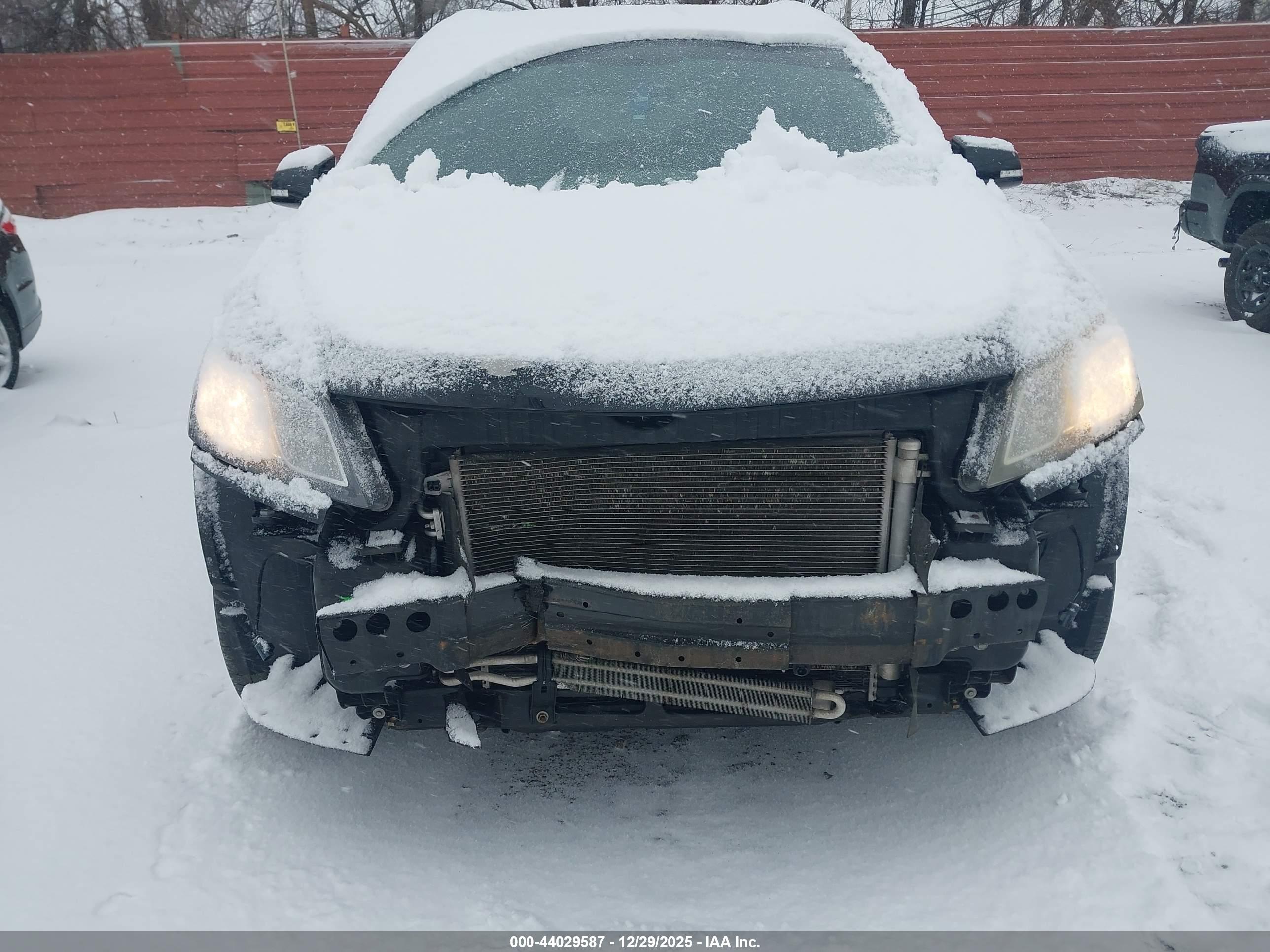 CHEVROLET TRAVERSE image 6