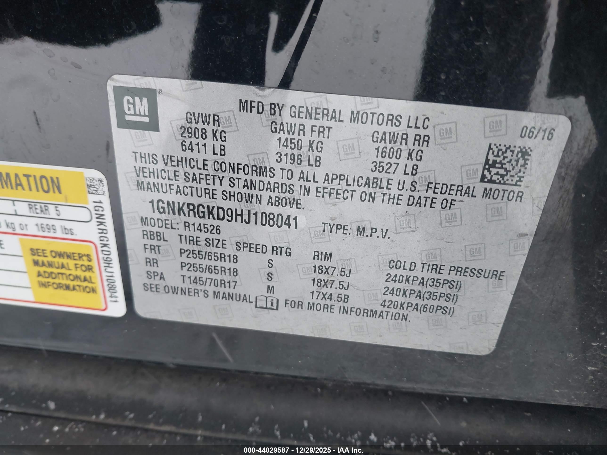 CHEVROLET TRAVERSE image 9