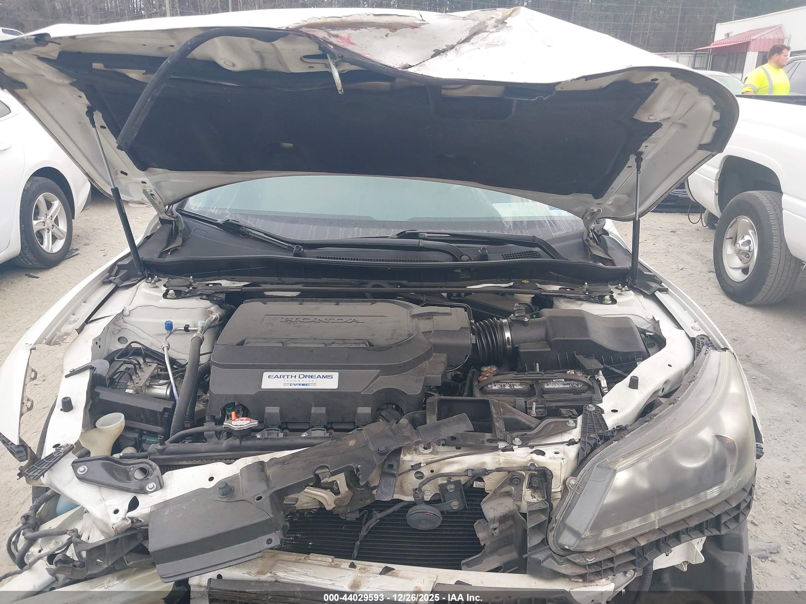 HONDA ACCORD image 10