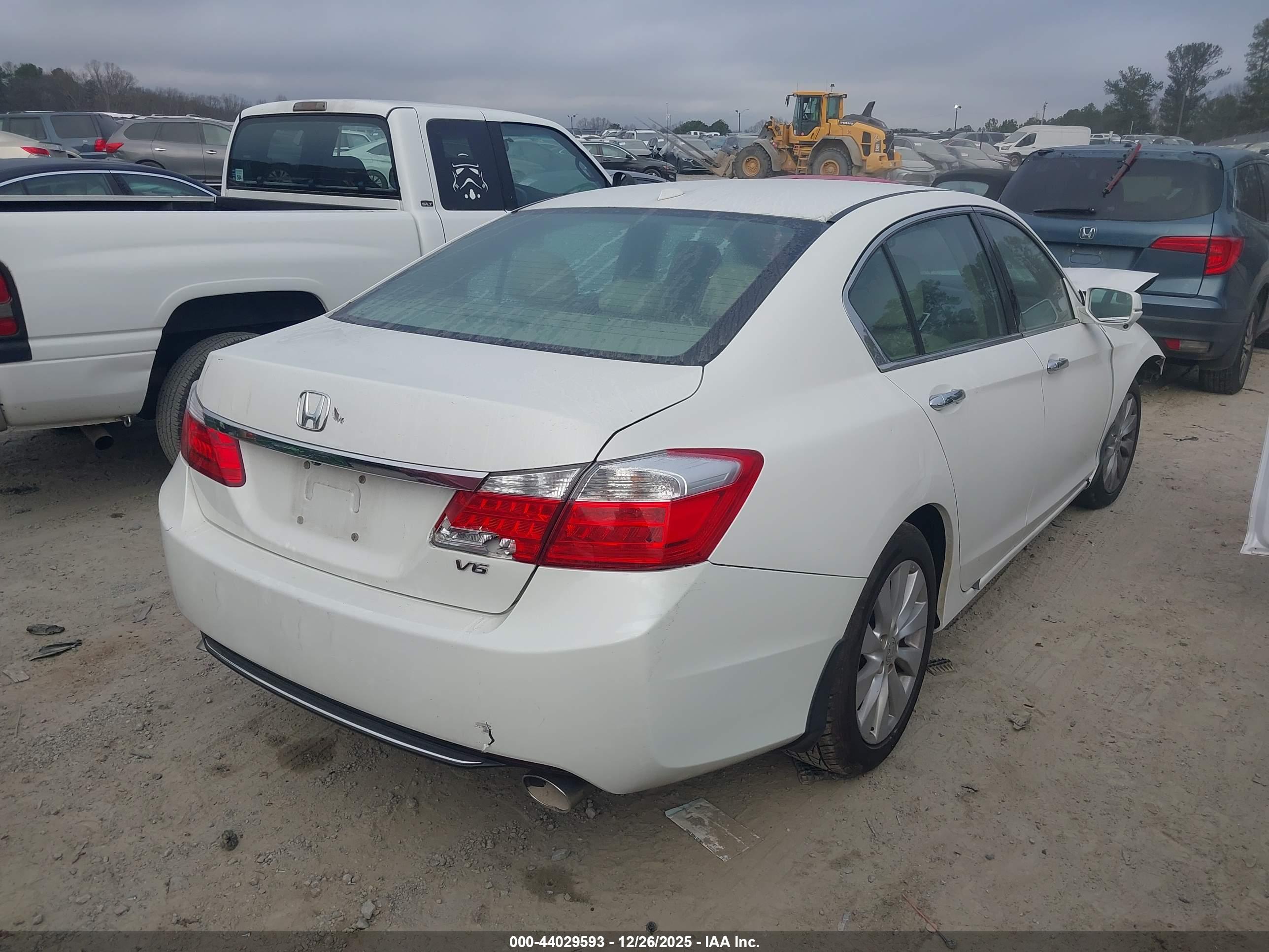 HONDA ACCORD image 4