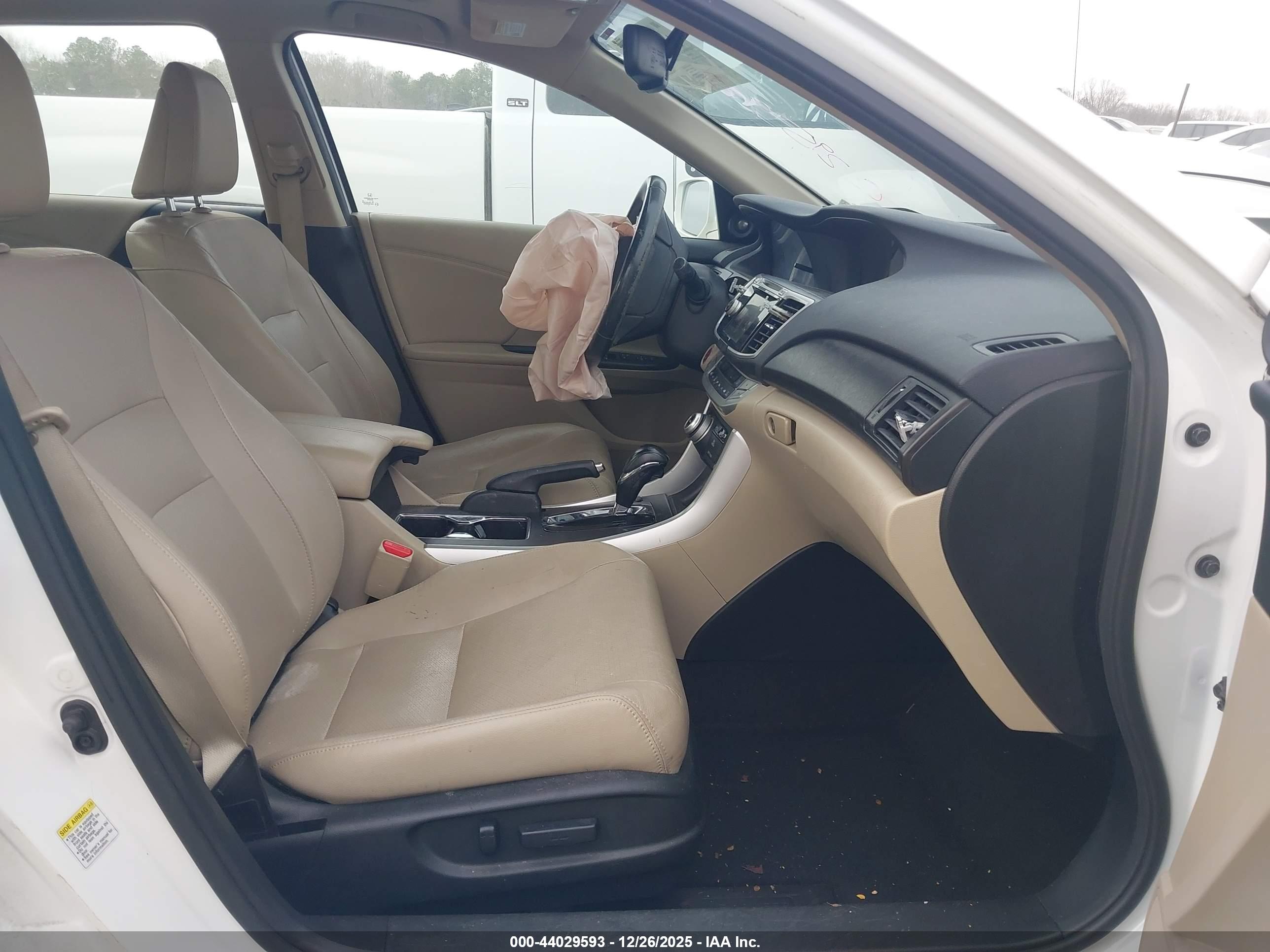HONDA ACCORD image 5