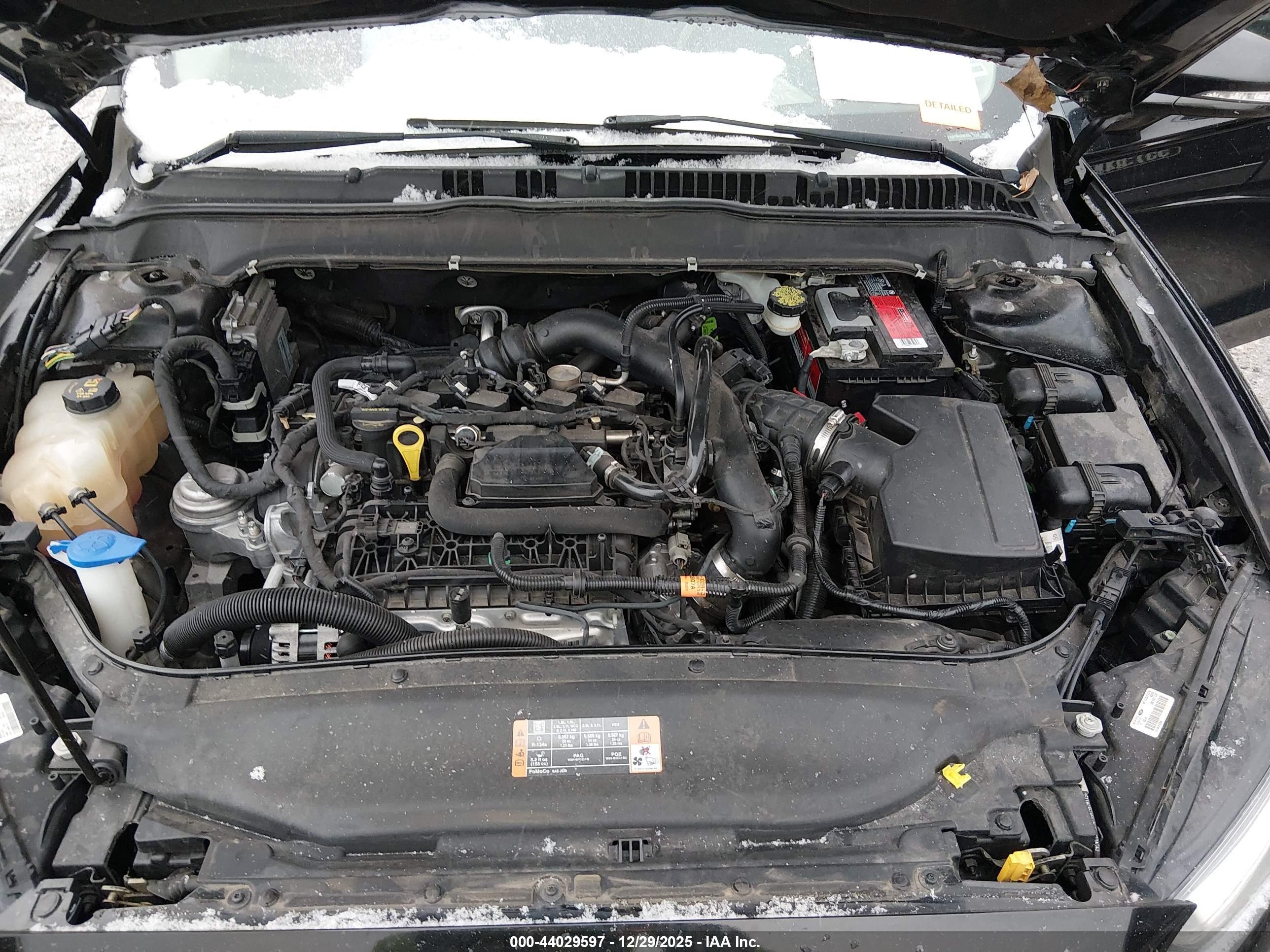 FORD FUSION image 10