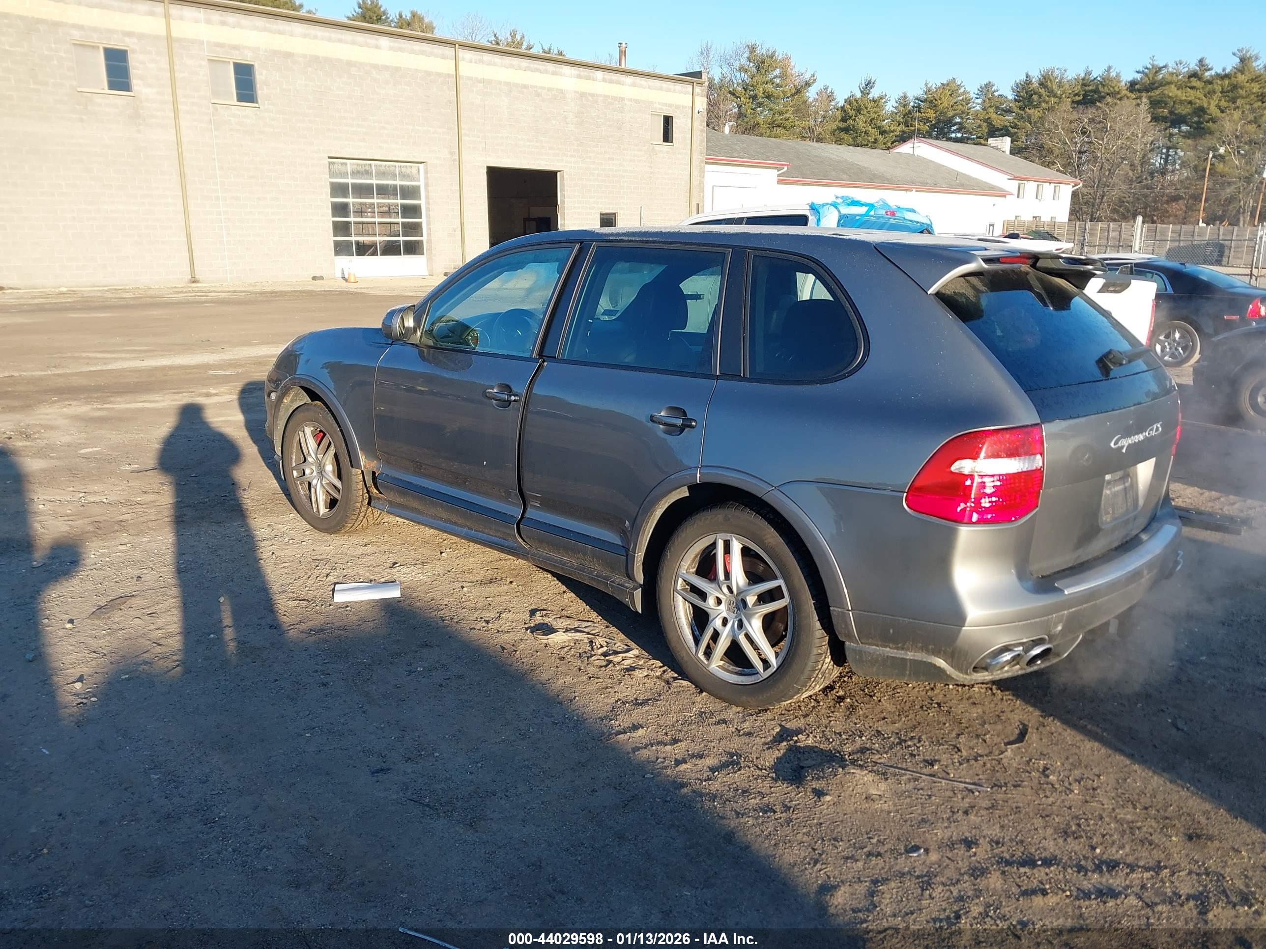 PORSCHE CAYENNE image 3