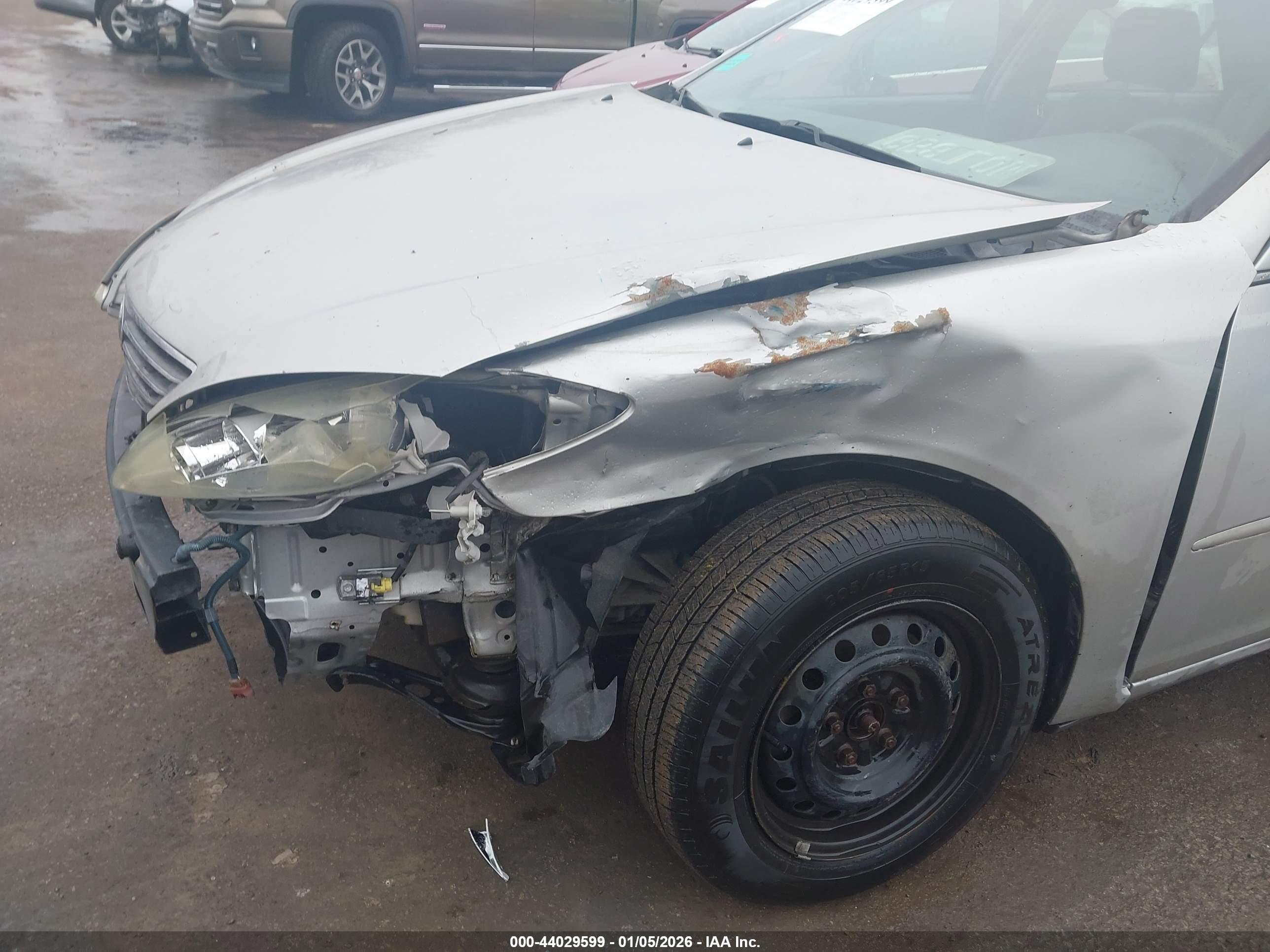 TOYOTA CAMRY image 6