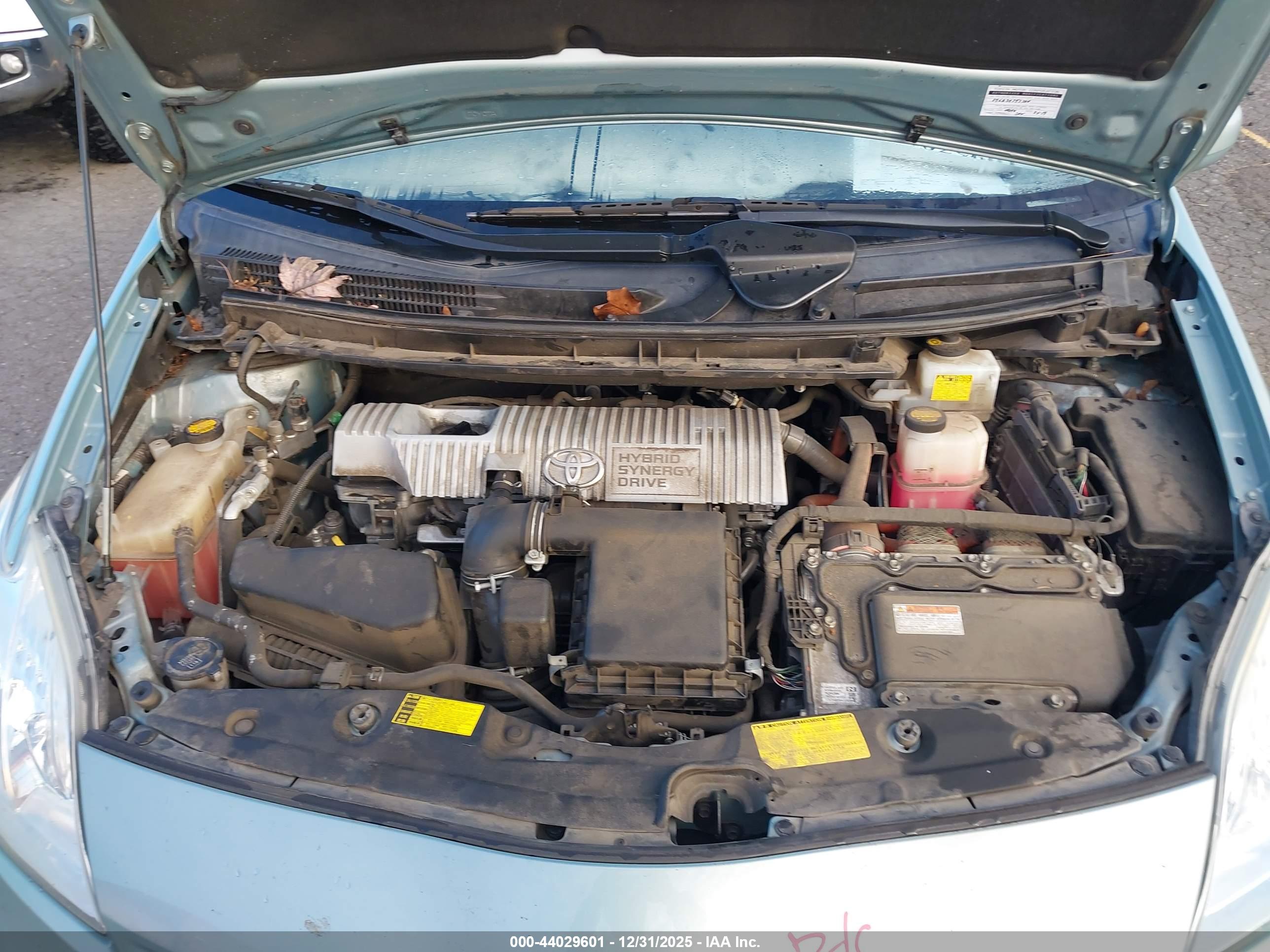 TOYOTA PRIUS image 10