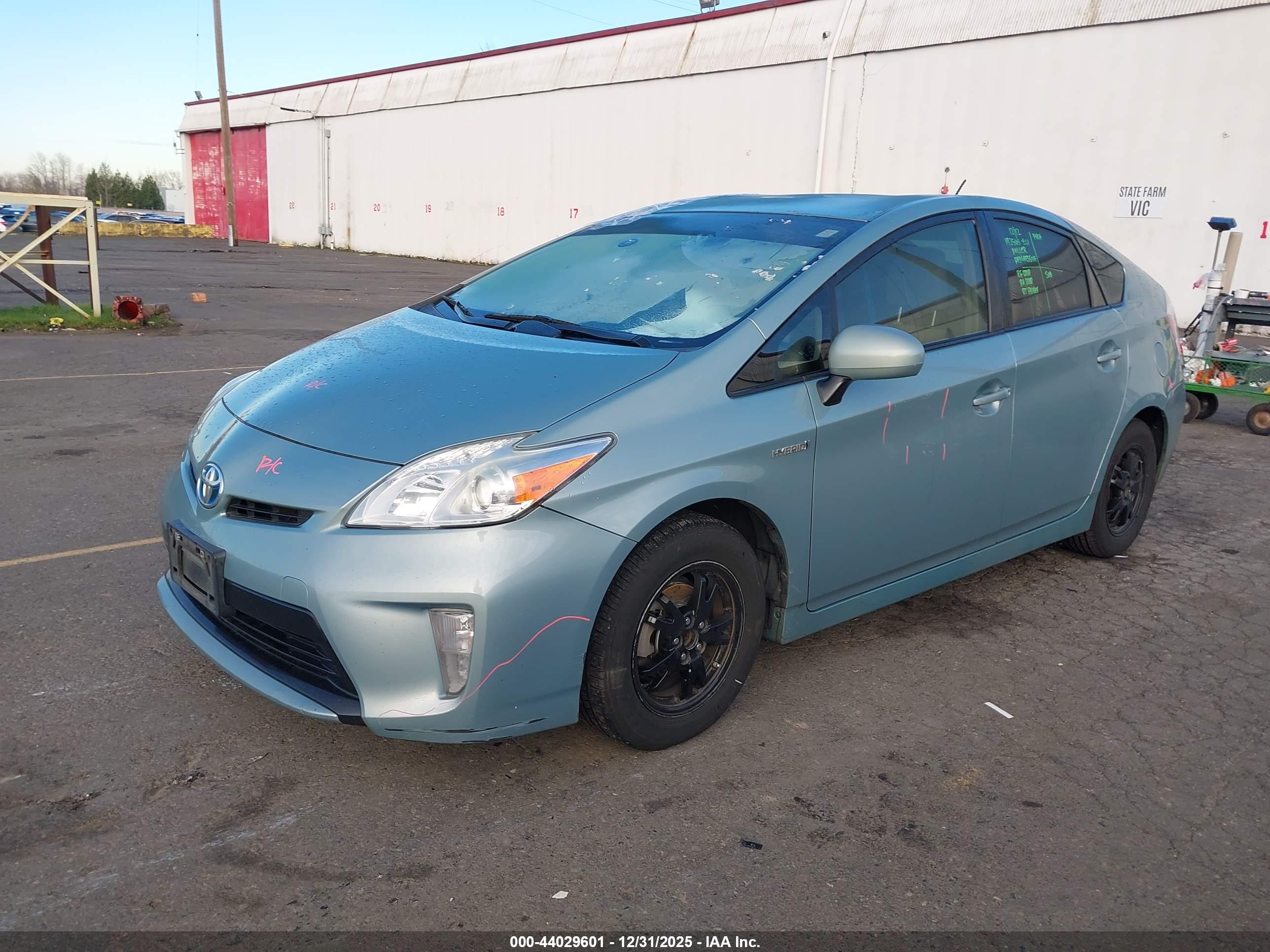 TOYOTA PRIUS image 2