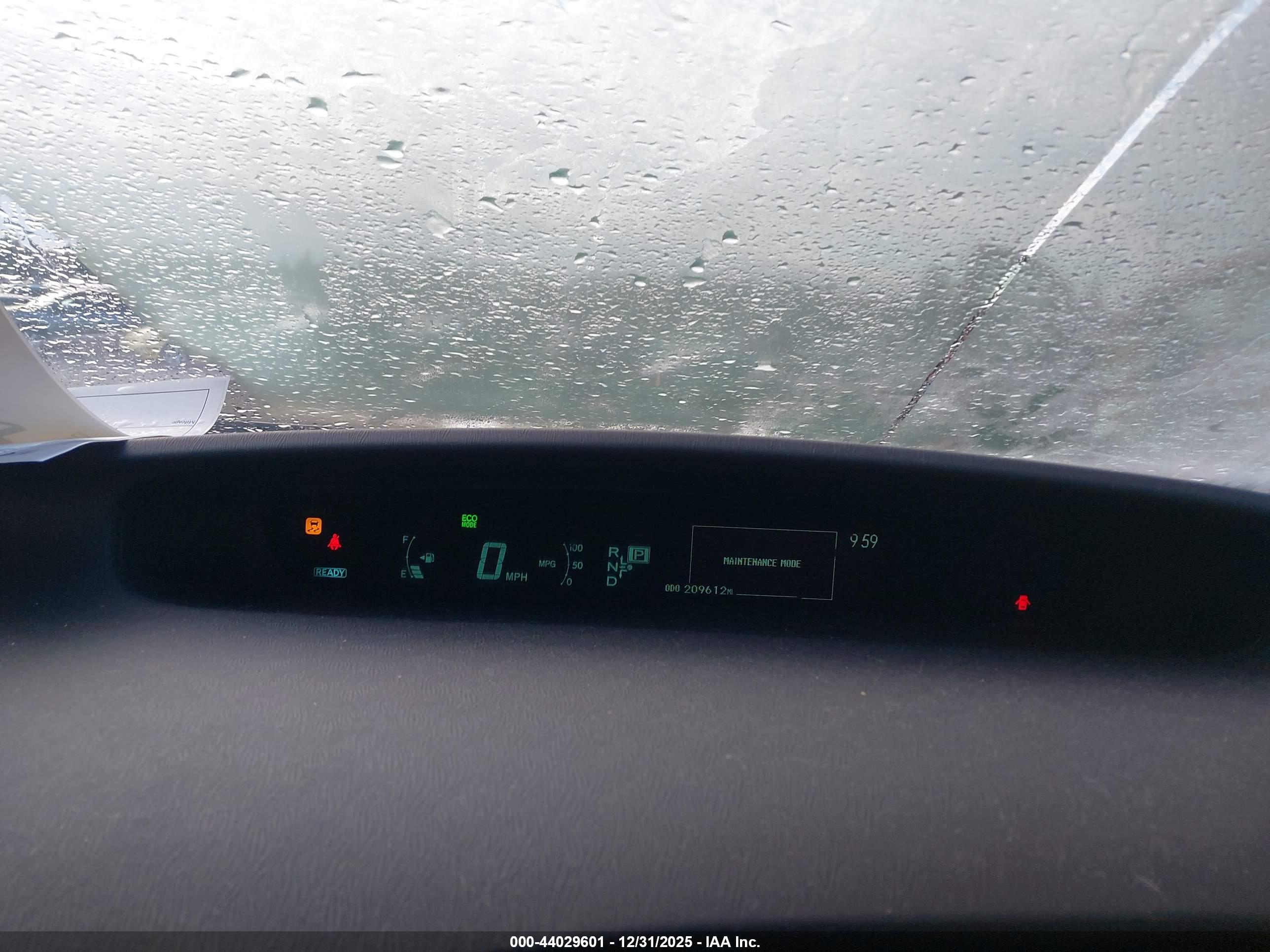 TOYOTA PRIUS image 7