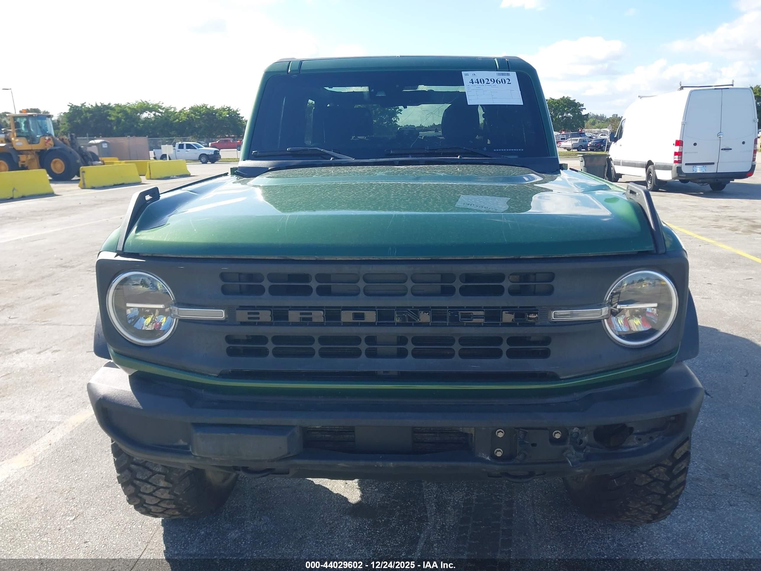 FORD BRONCO image 6