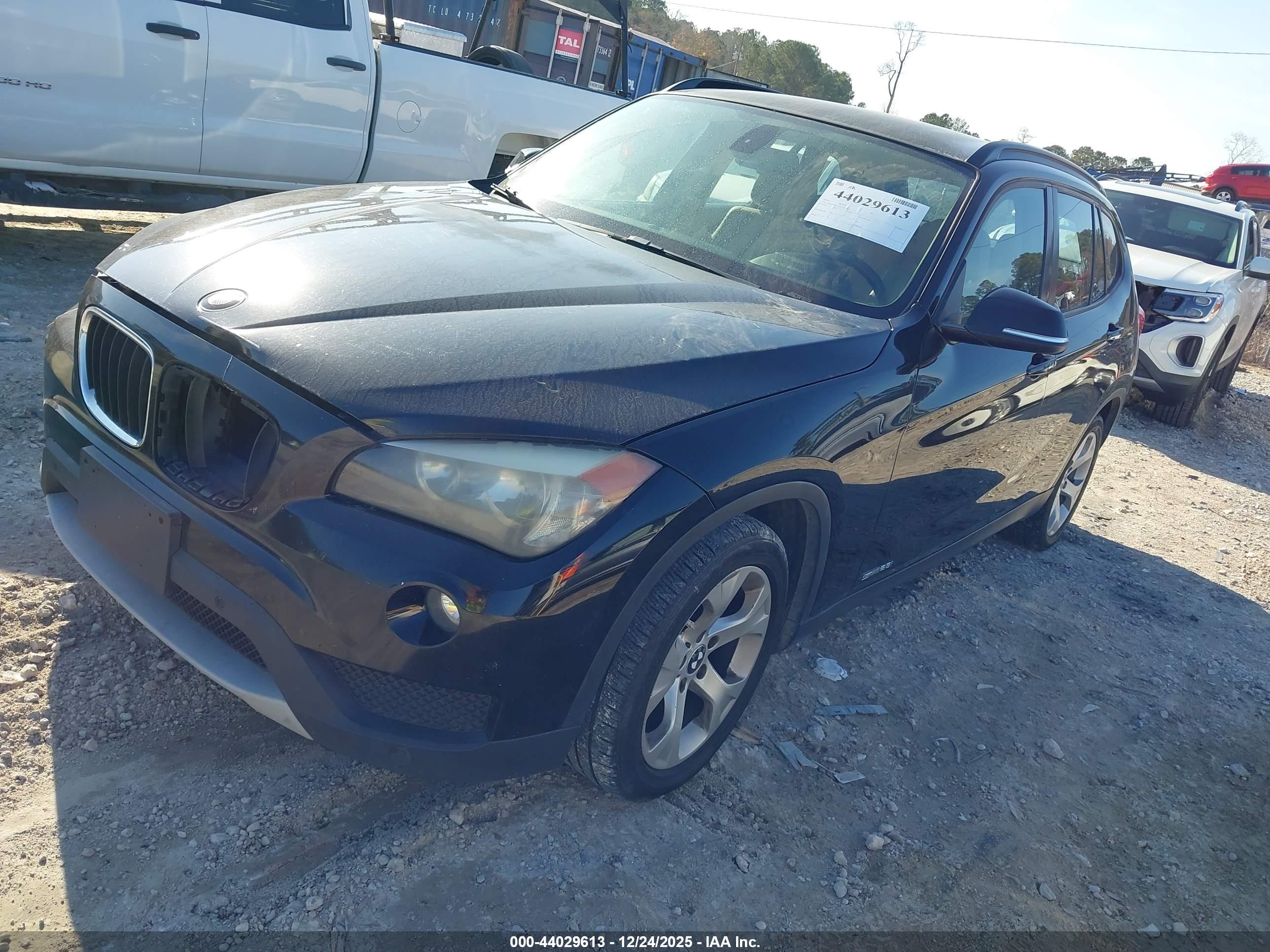 BMW X1 image 2