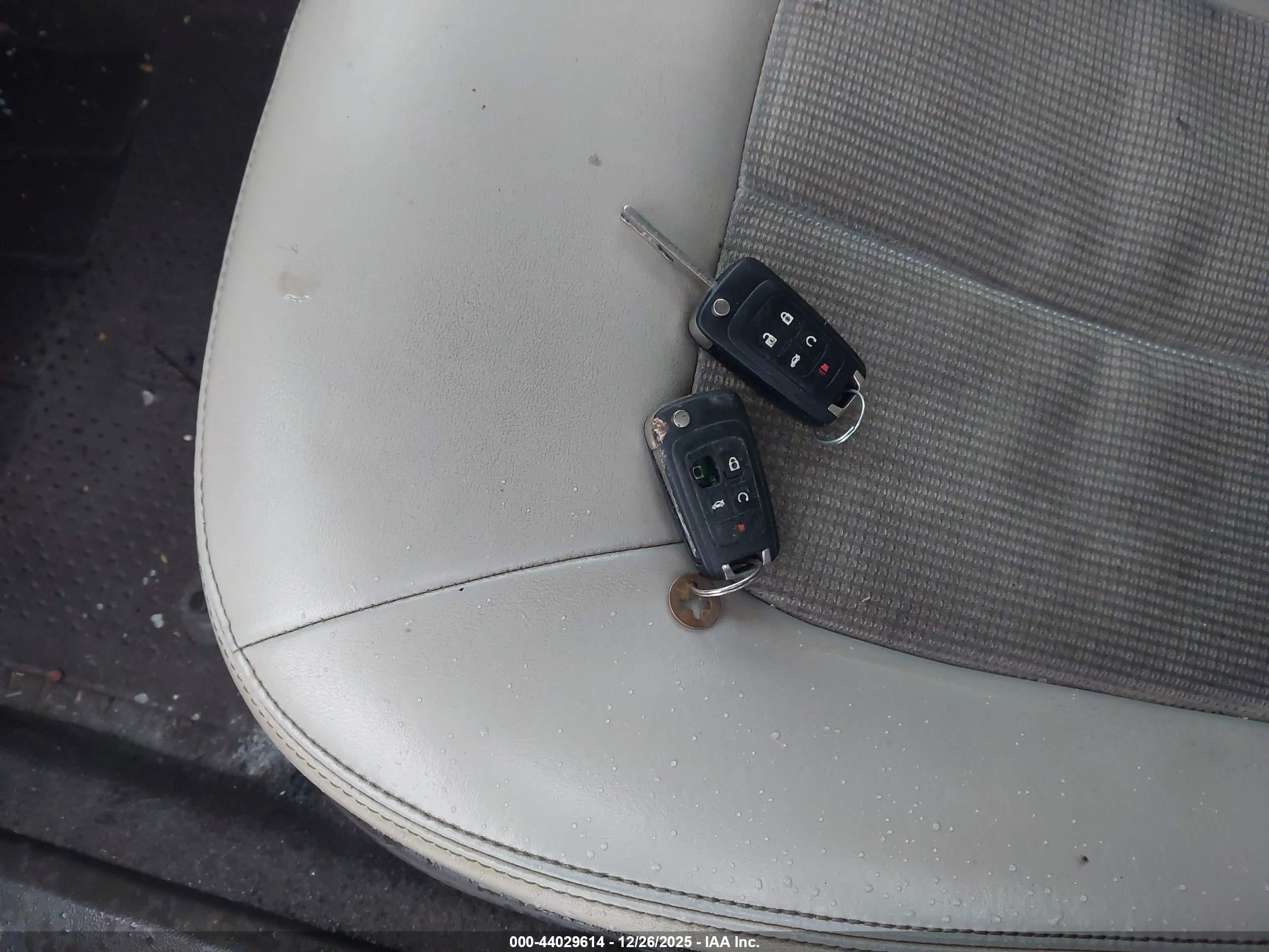 BUICK VERANO image 11