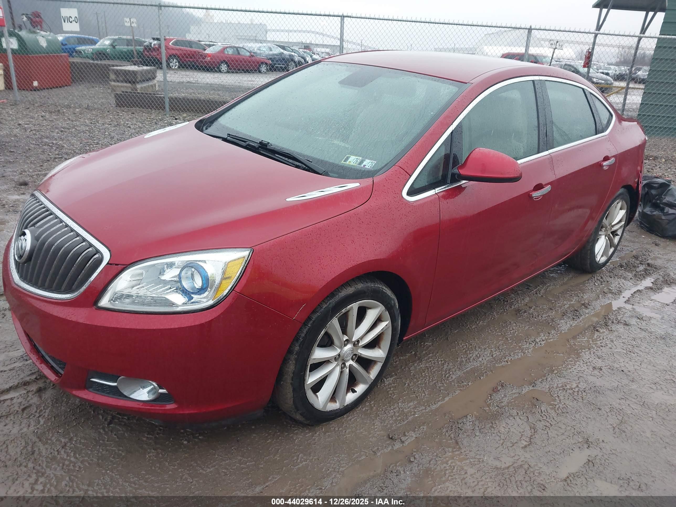 BUICK VERANO image 2