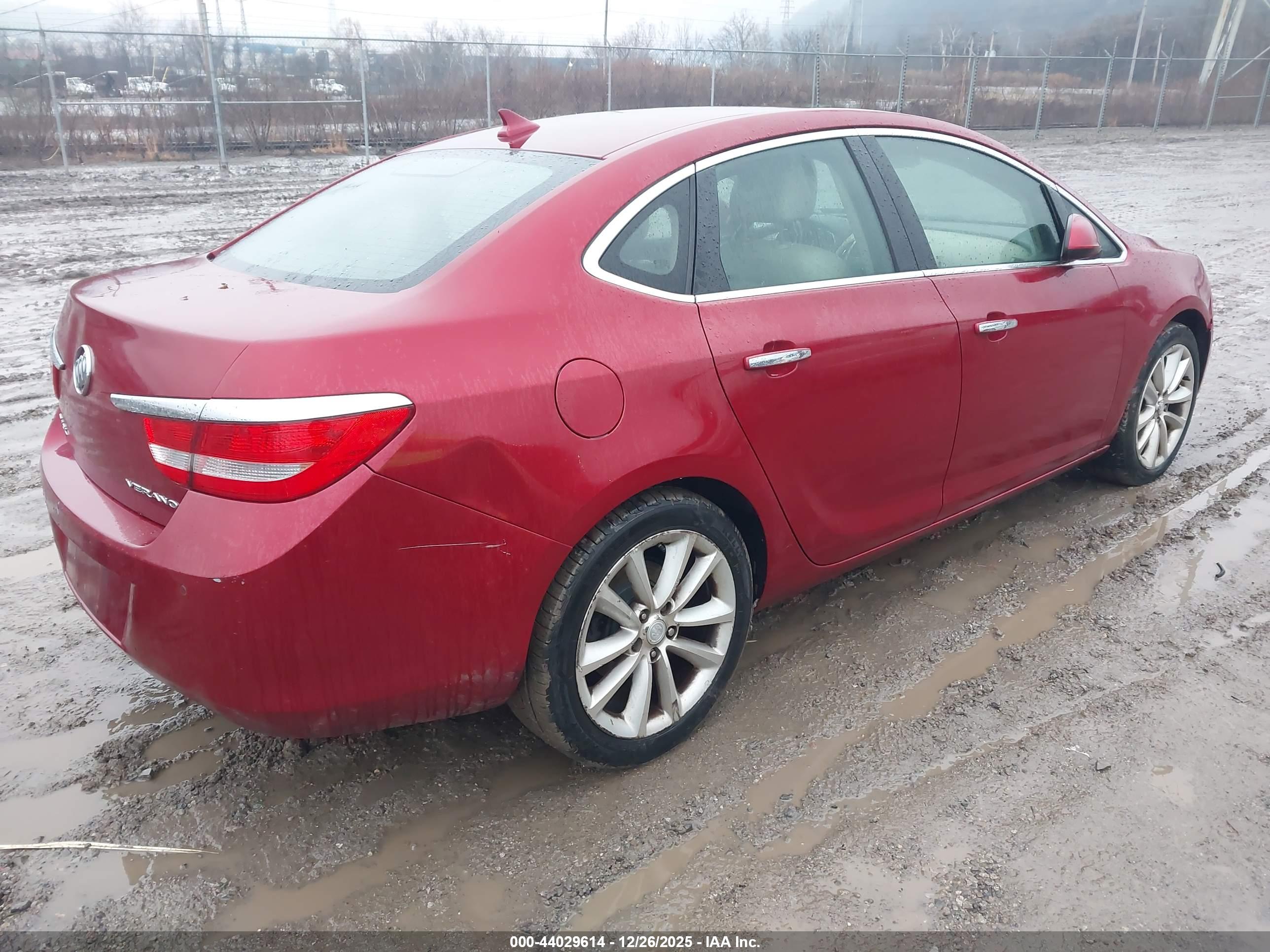 BUICK VERANO image 4