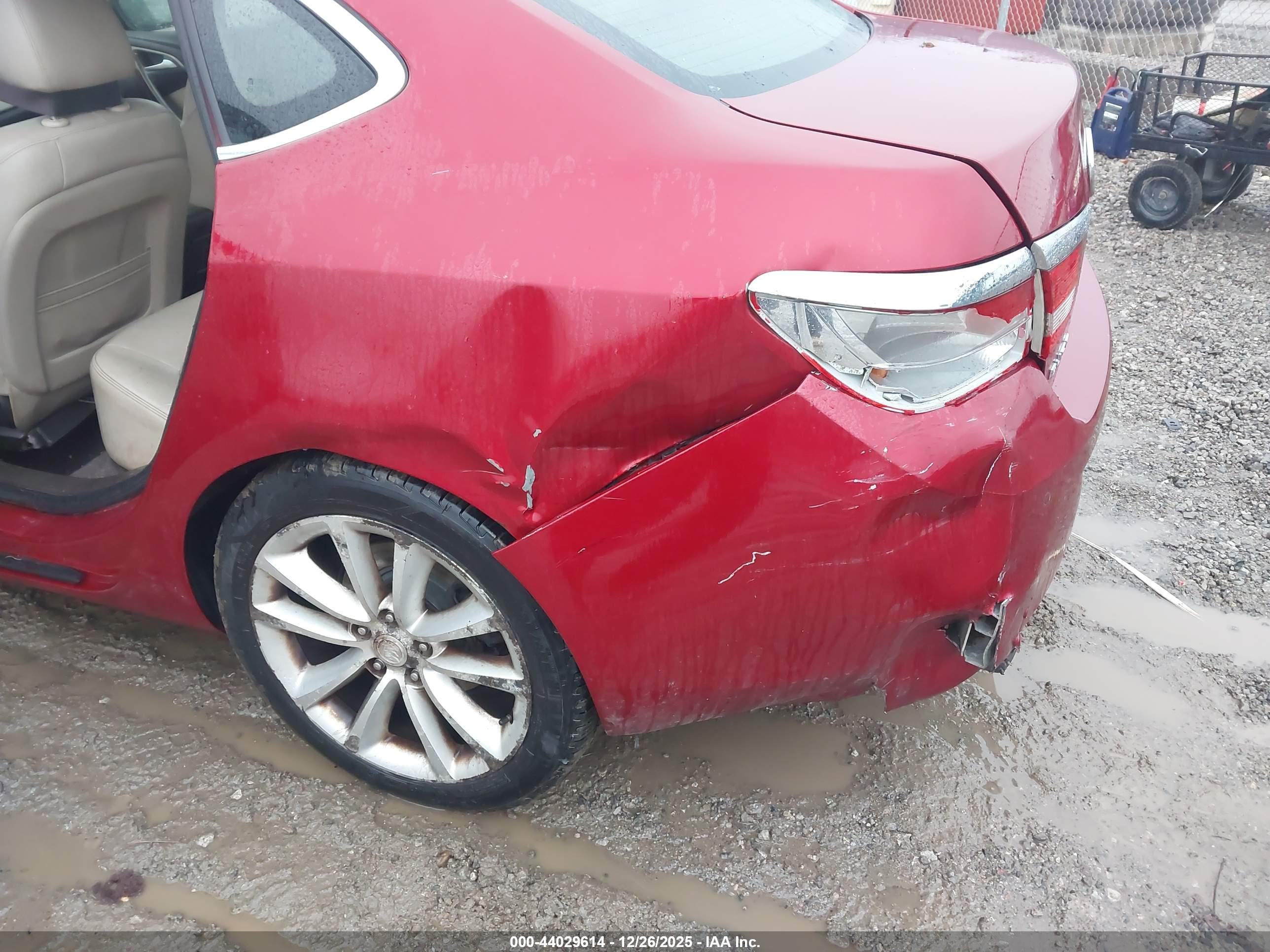 BUICK VERANO image 6