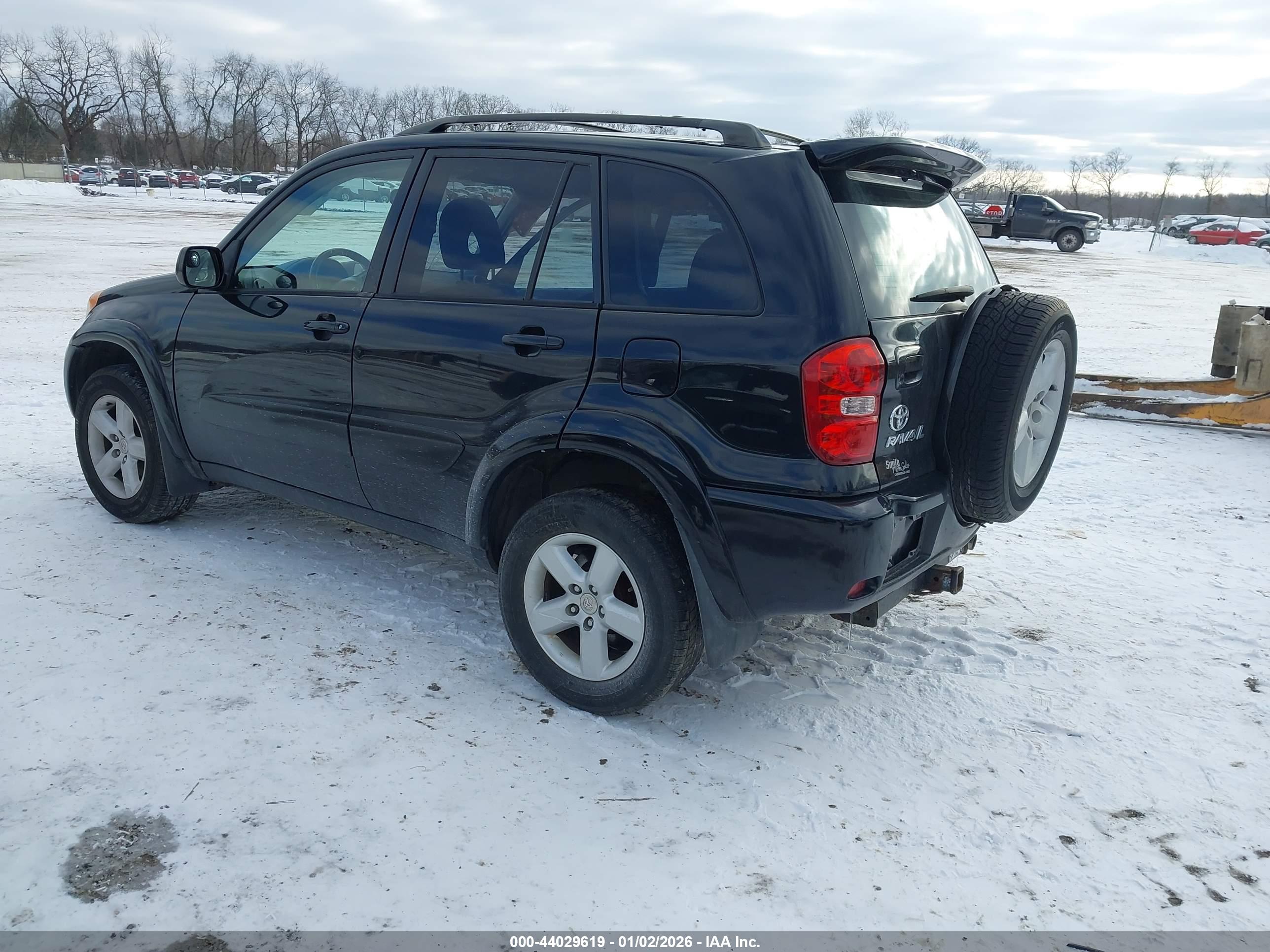 TOYOTA RAV4 image 3